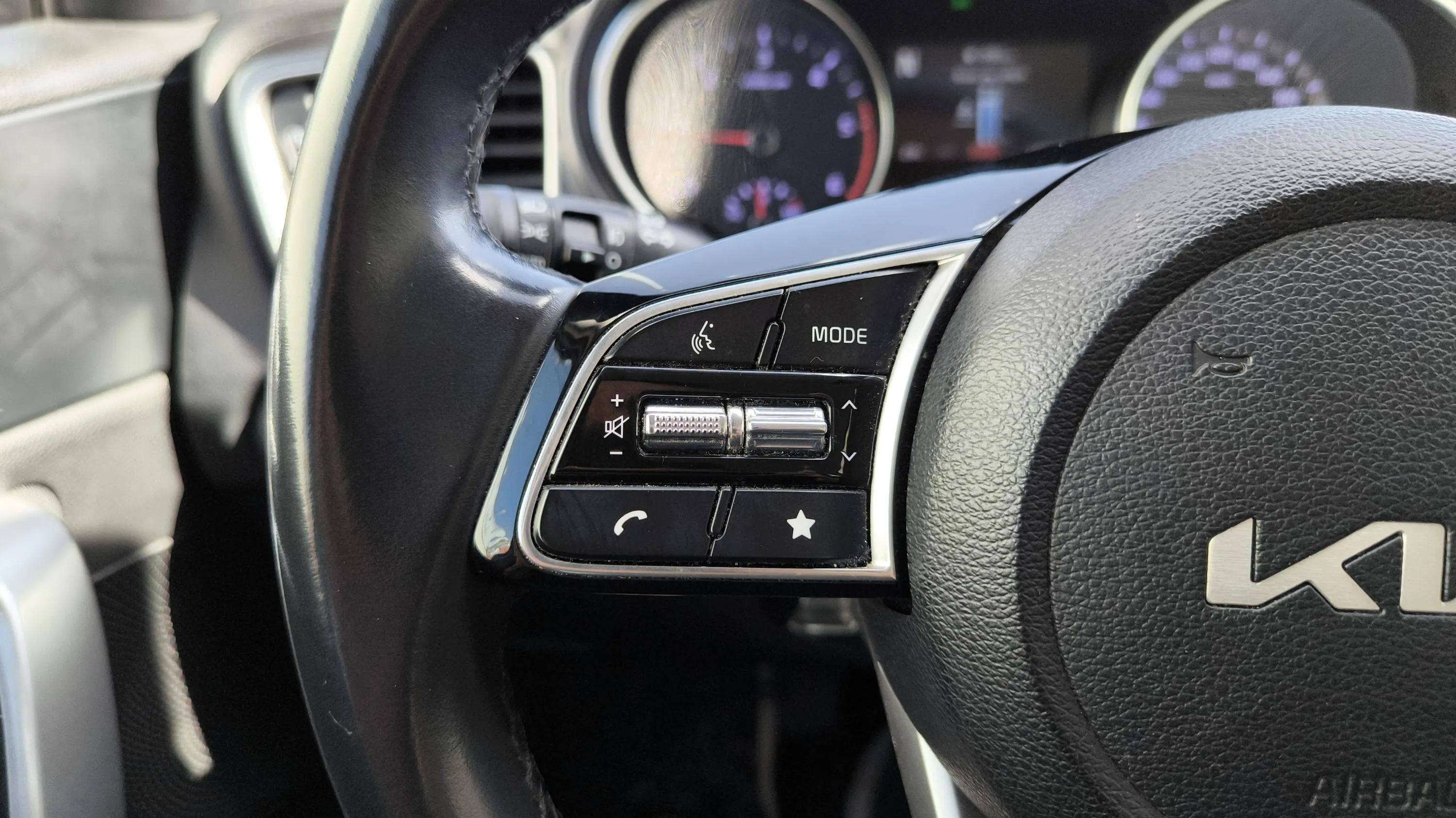 Kia Ceed 1.6 MHEV iMT Drive - foto 17