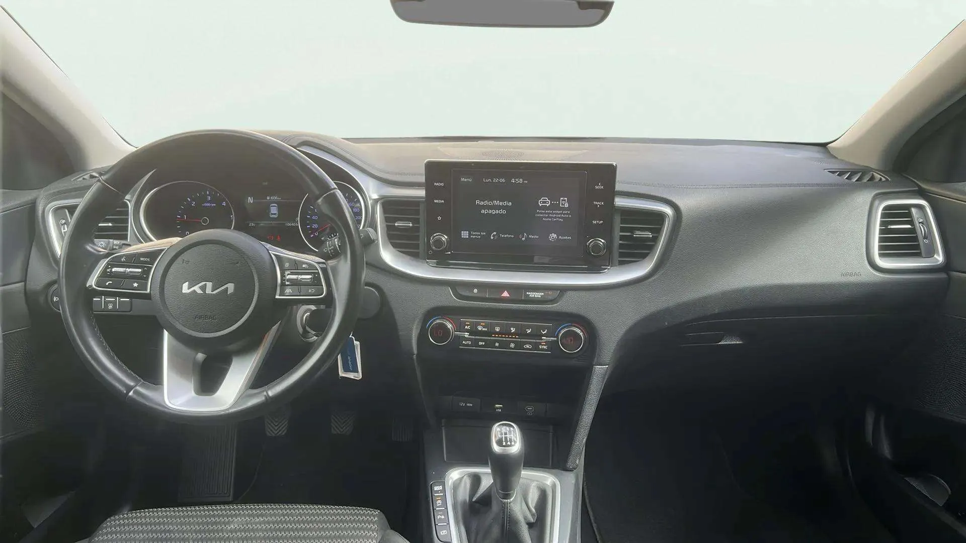 Kia Ceed 1.6 MHEV iMT Drive - foto 10