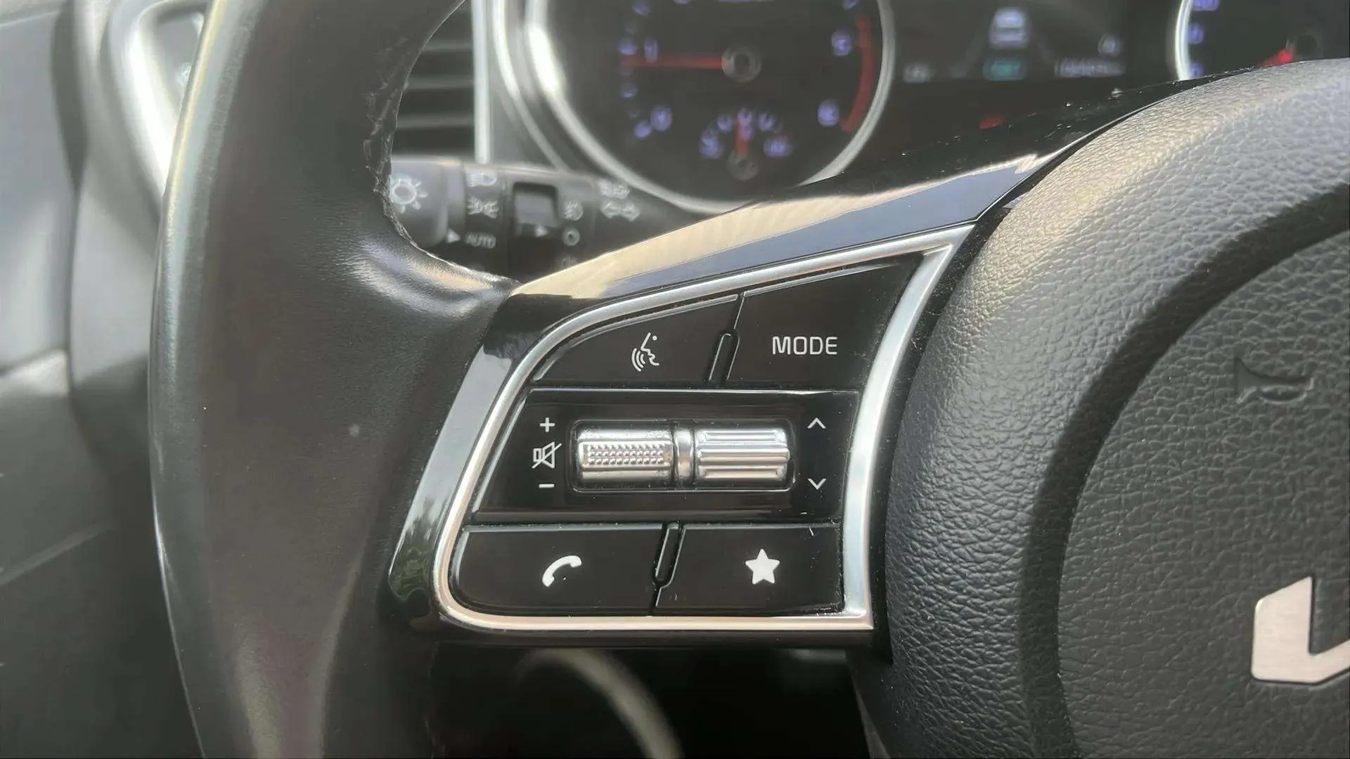 Kia Ceed 1.6 MHEV iMT Drive - foto 13