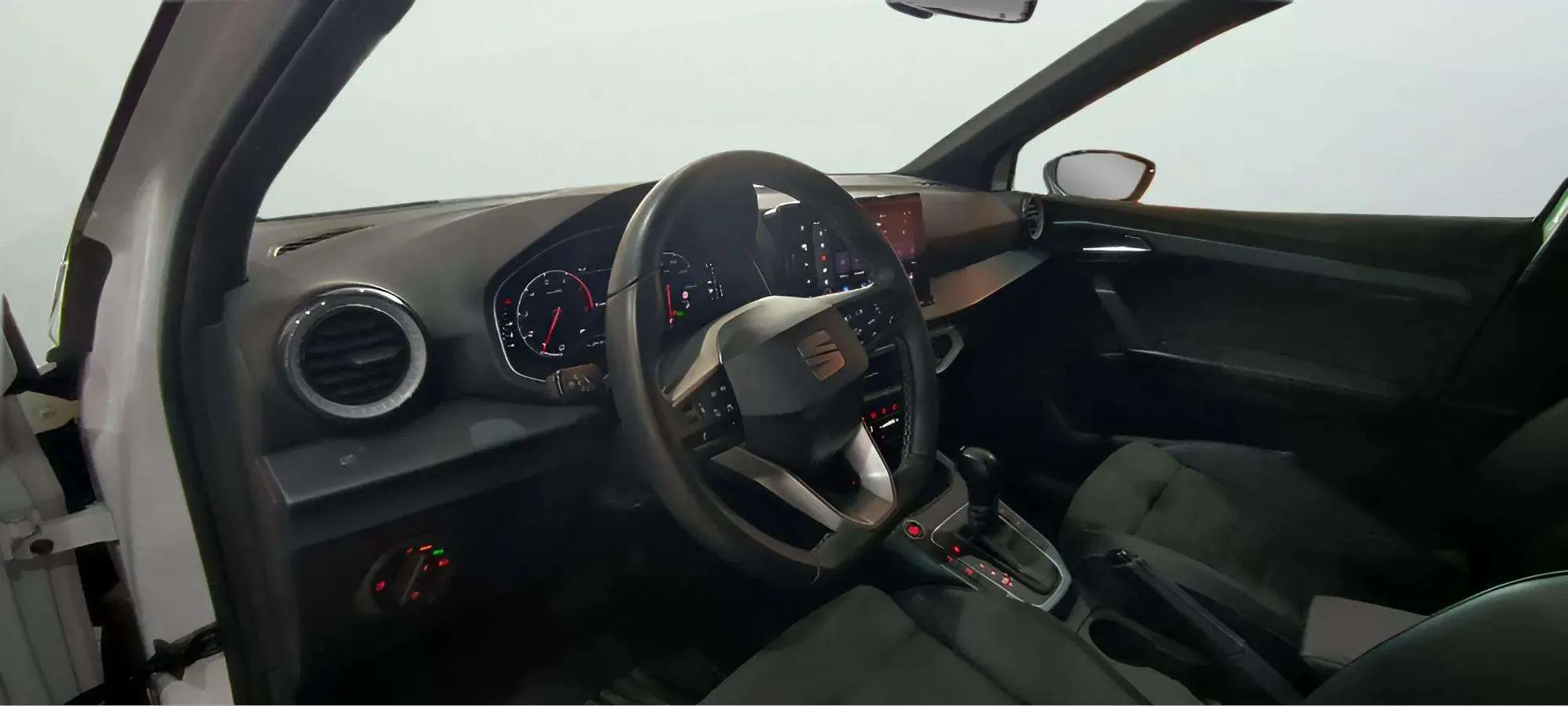 SEAT Arona 1.5 TSI DSG Special Edition - foto 8