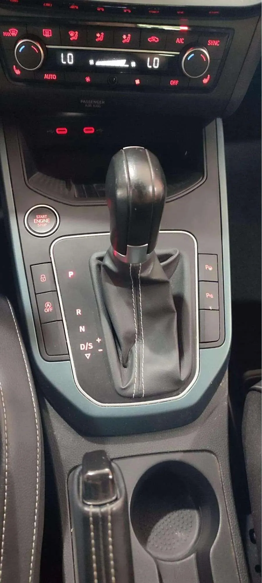 SEAT Arona 1.5 TSI DSG Special Edition - foto 10