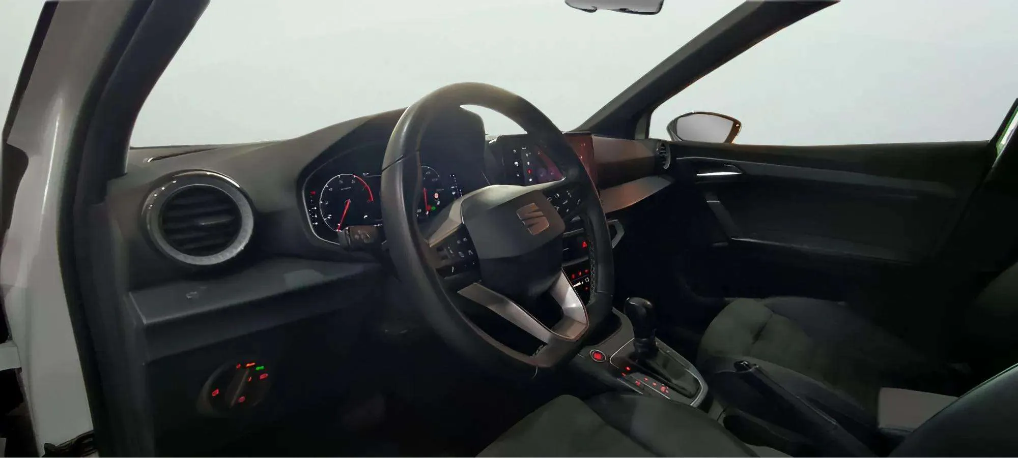 SEAT Arona 1.5 TSI DSG Special Edition - foto 7