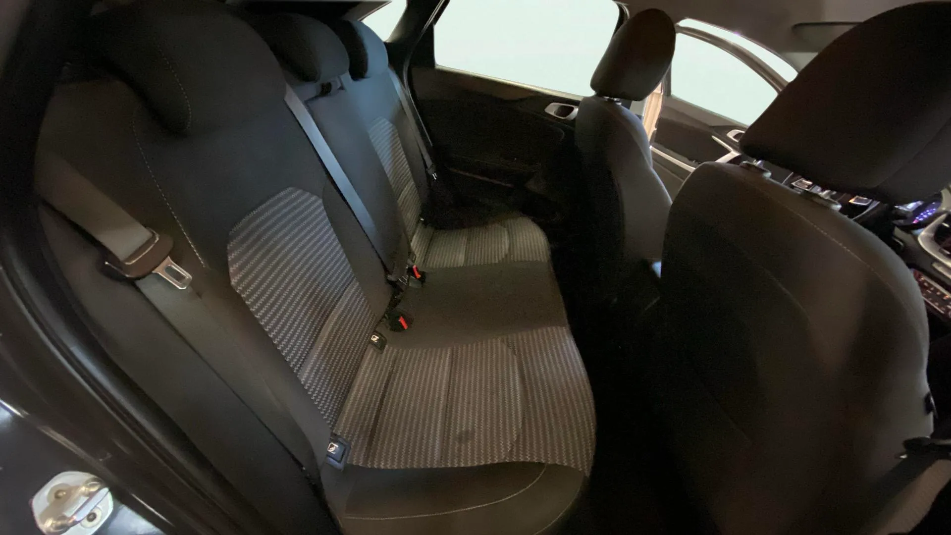 Kia Ceed 1.6 MHEV iMT Drive - foto 12