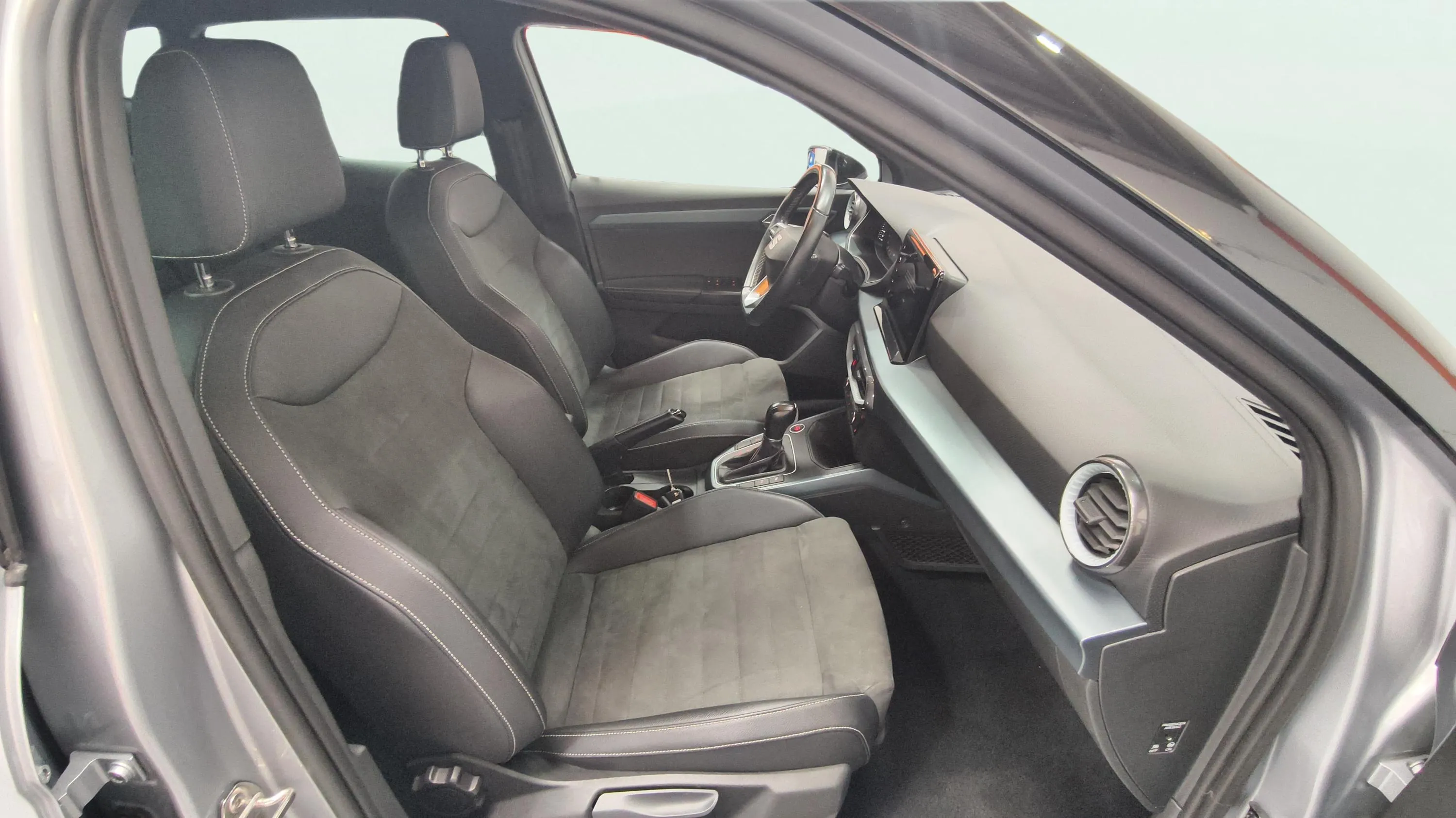 SEAT Arona 1.5 TSI DSG Xperience Special Ed - foto 12