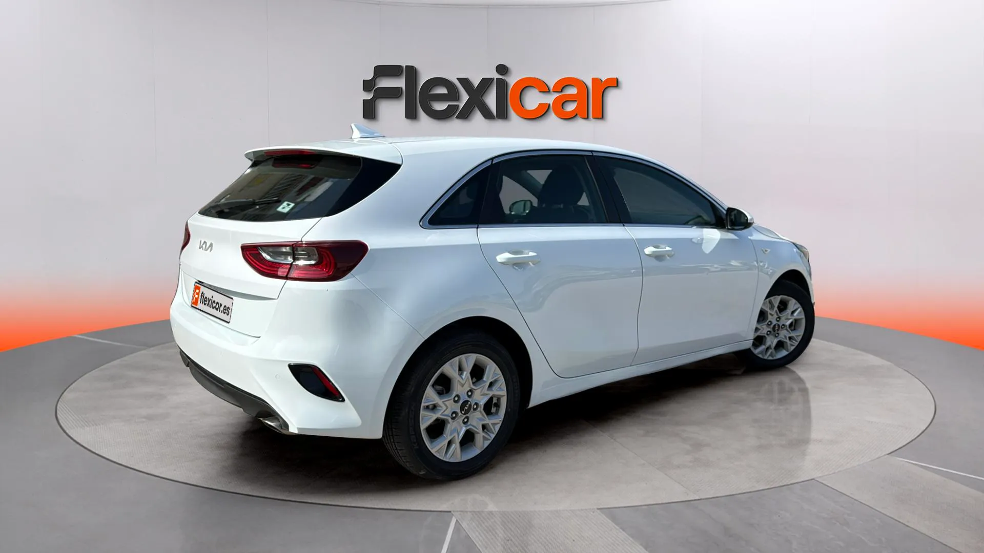 Kia Ceed 1.6 MHEV iMT Drive - foto 3