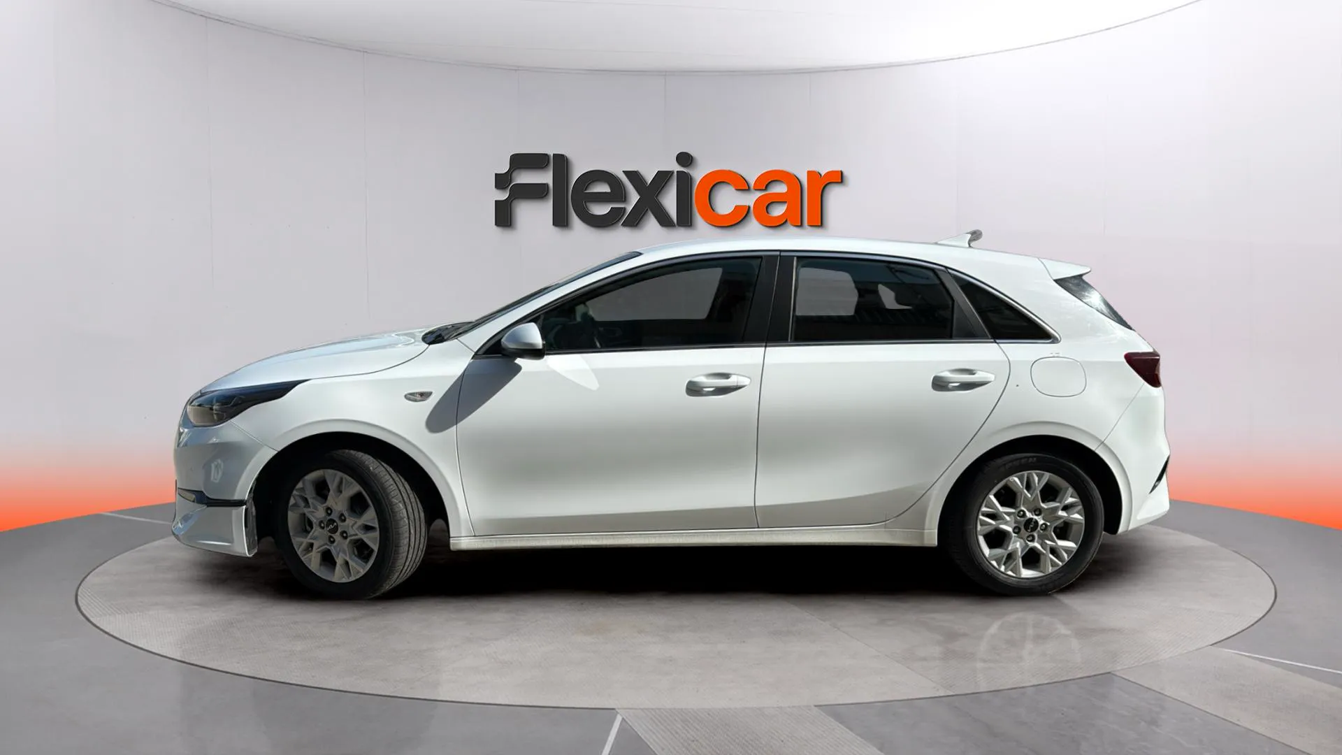 Kia Ceed 1.6 MHEV iMT Drive - foto 6