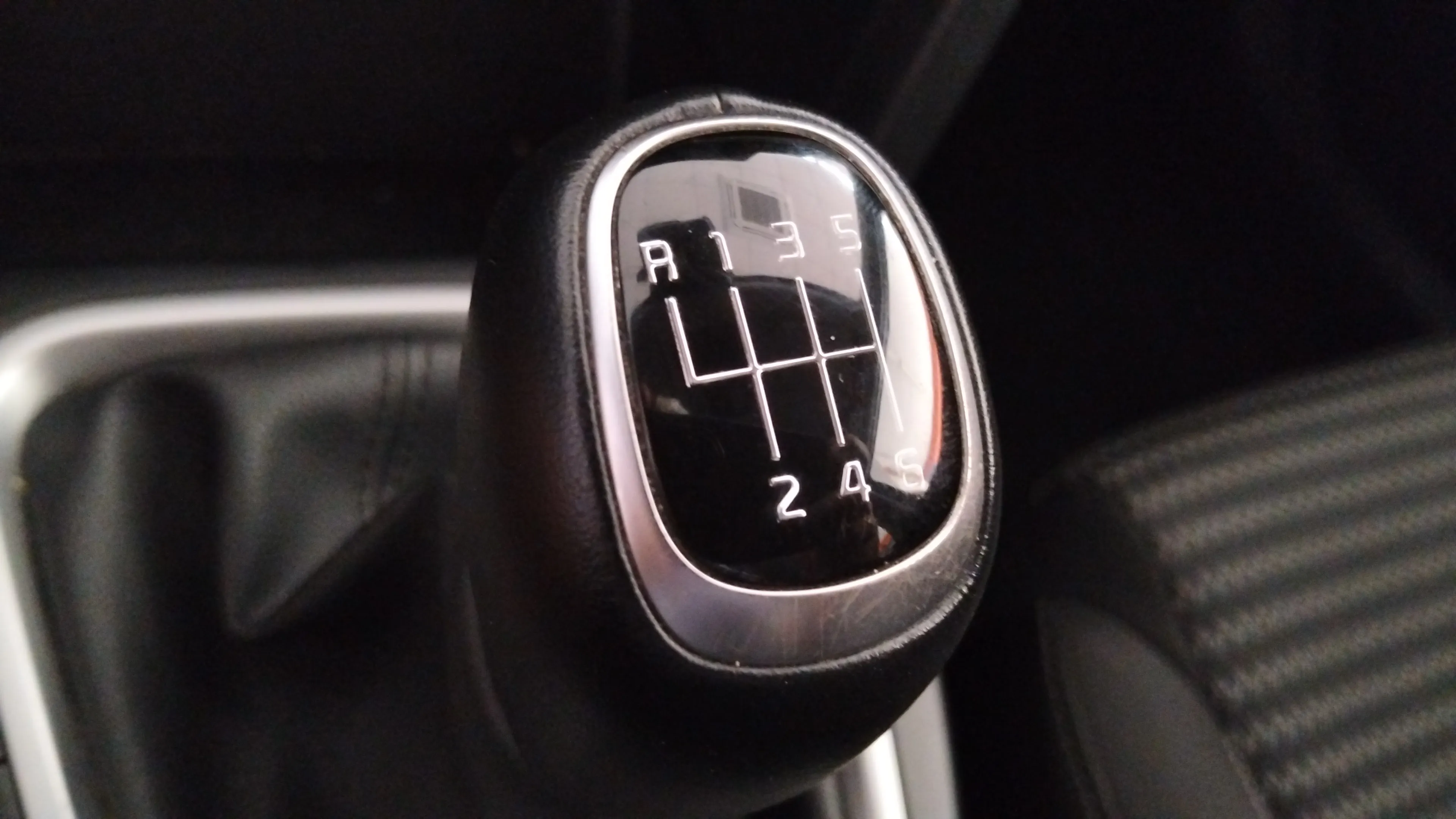 Kia Ceed 1.6 MHEV iMT Drive - foto 22