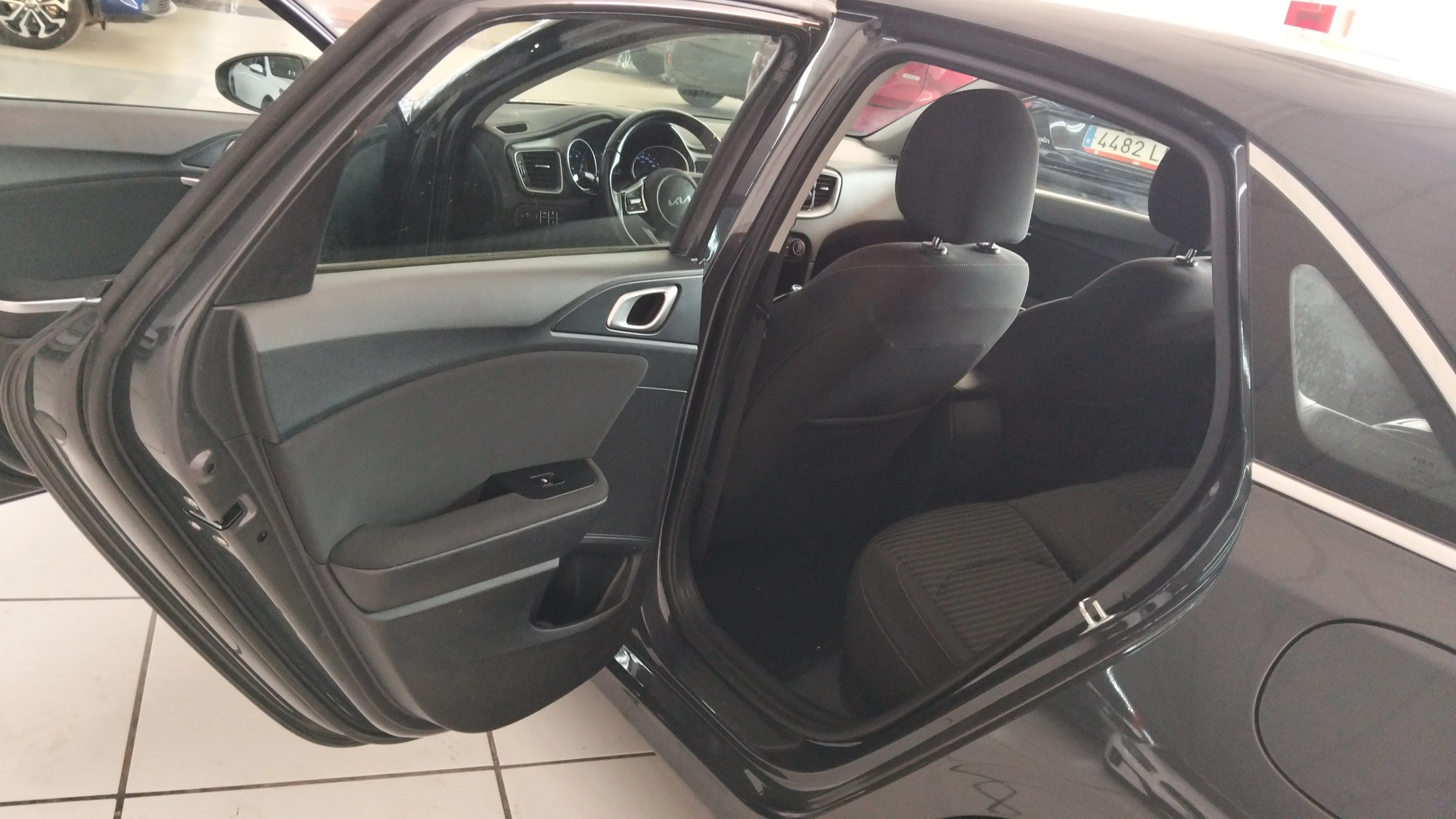 Kia Ceed 1.6 MHEV iMT Drive - foto 11