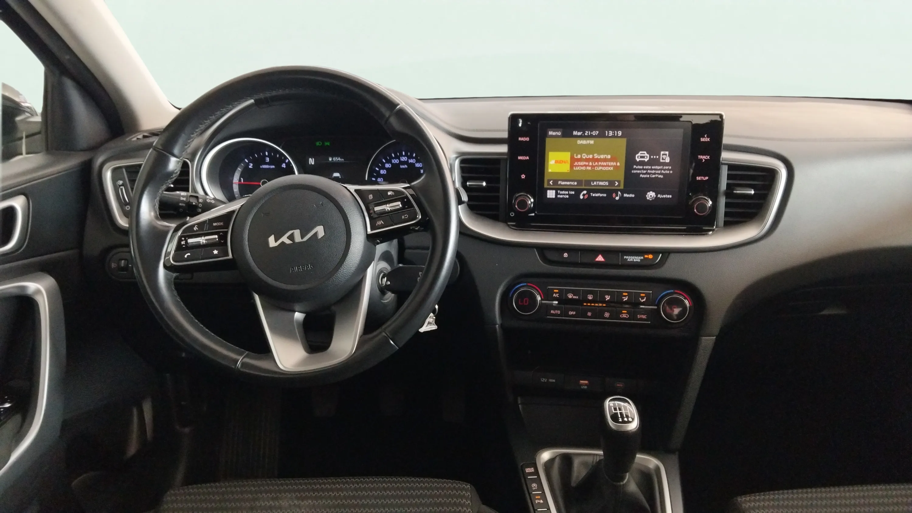 Kia Ceed 1.6 MHEV iMT Drive - foto 6