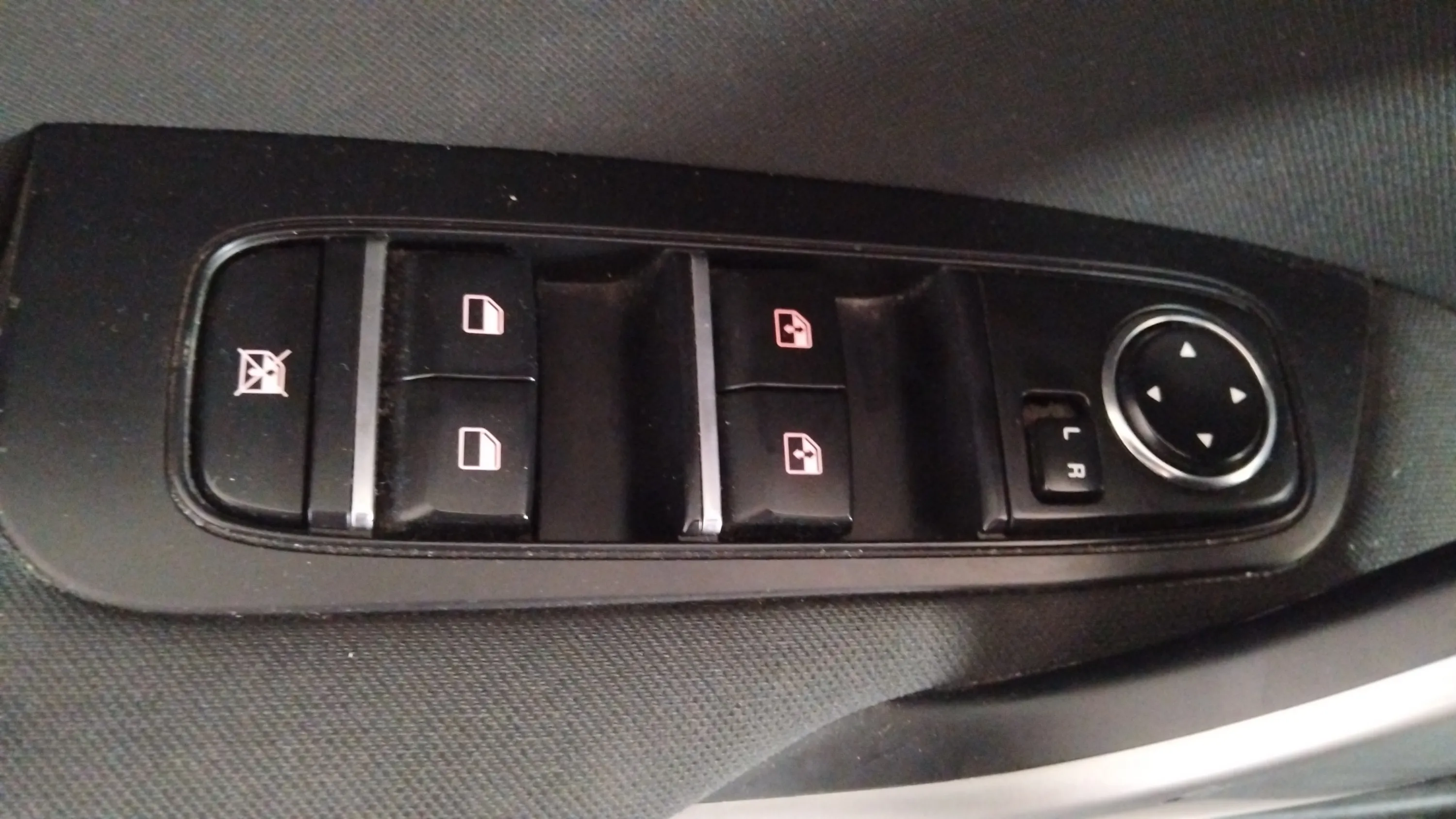 Kia Ceed 1.6 MHEV iMT Drive - foto 27