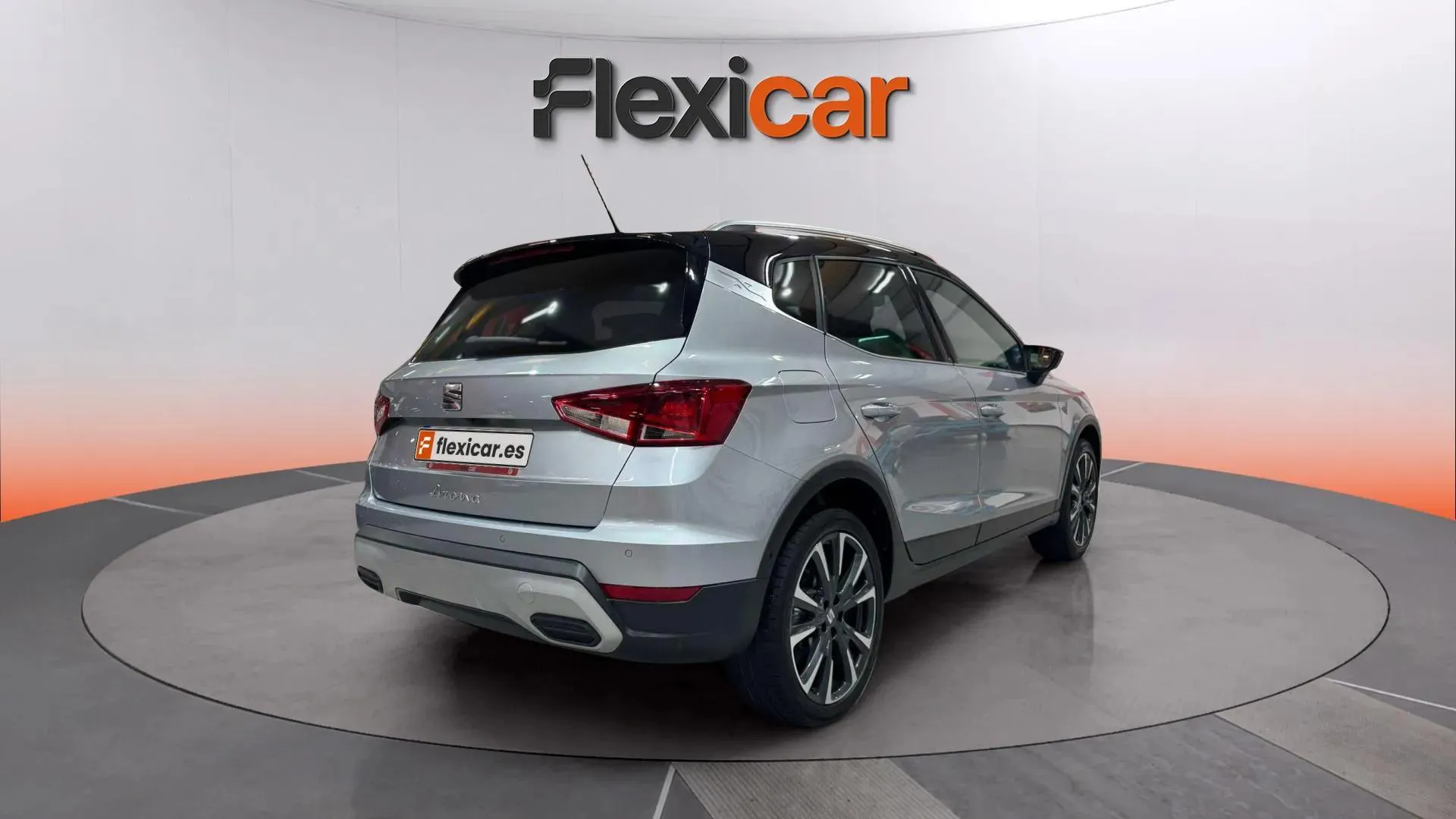 SEAT Arona 1.5 TSI DSG Special Edition - foto 7