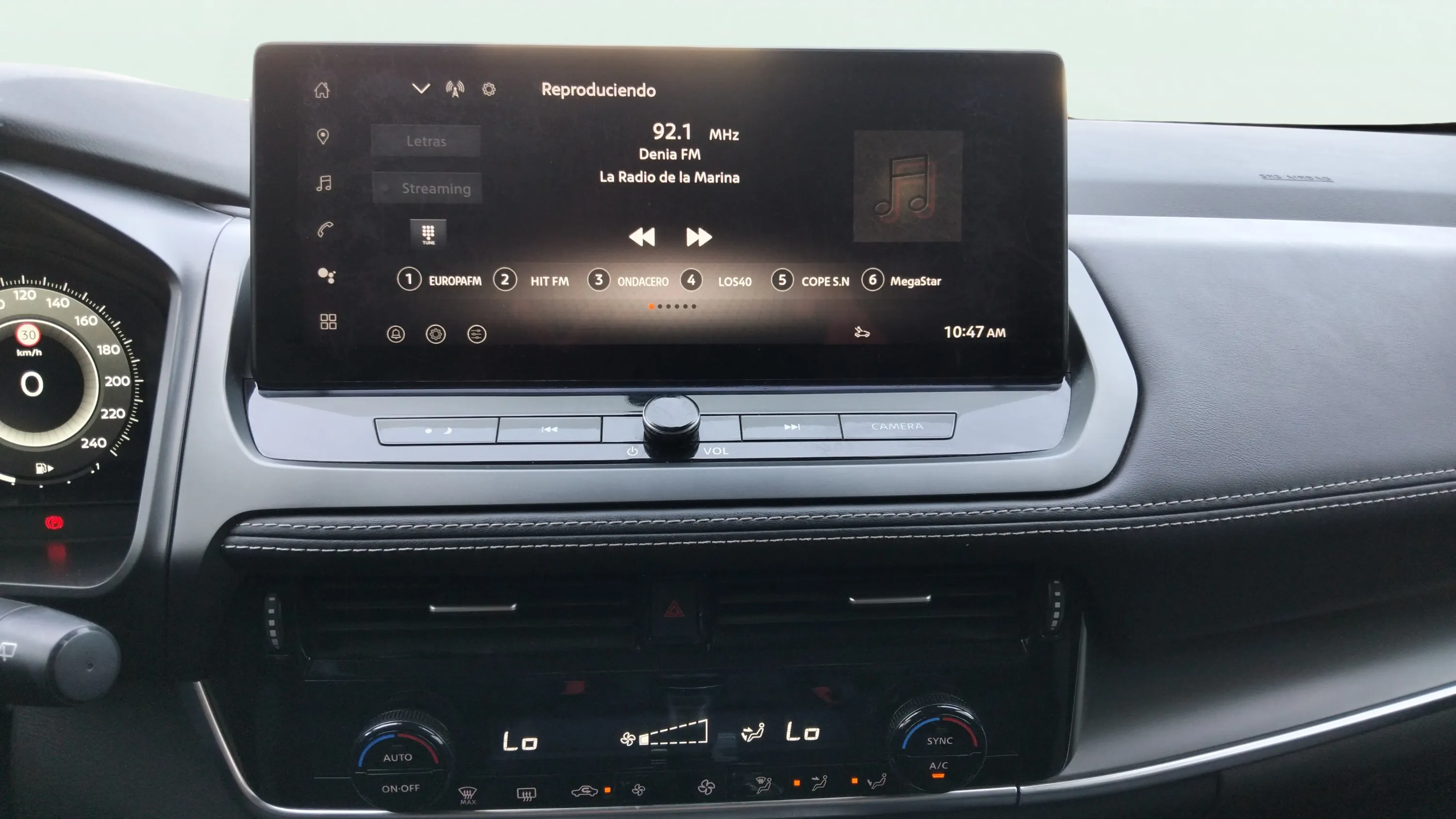 Nissan Qashqai DIG-T N-Connecta - foto 14