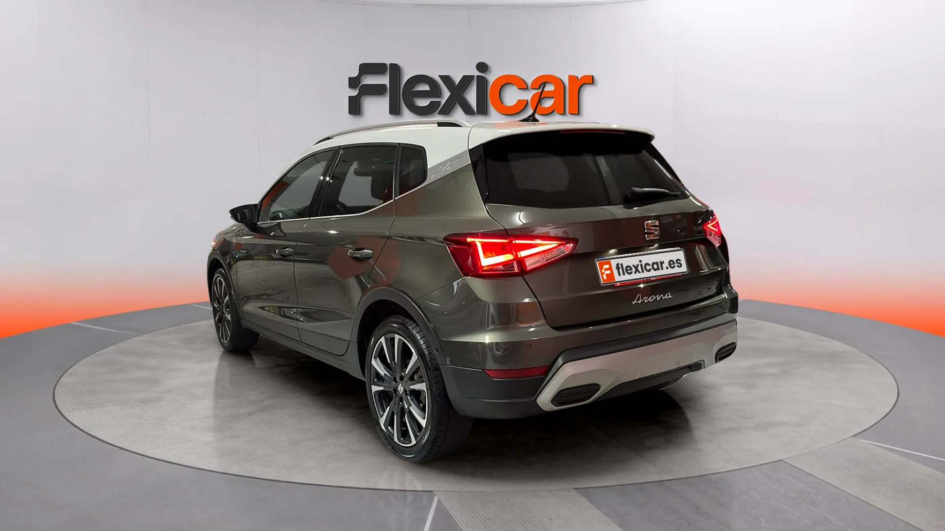 SEAT Arona 1.5 TSI DSG Special Edition - foto 5