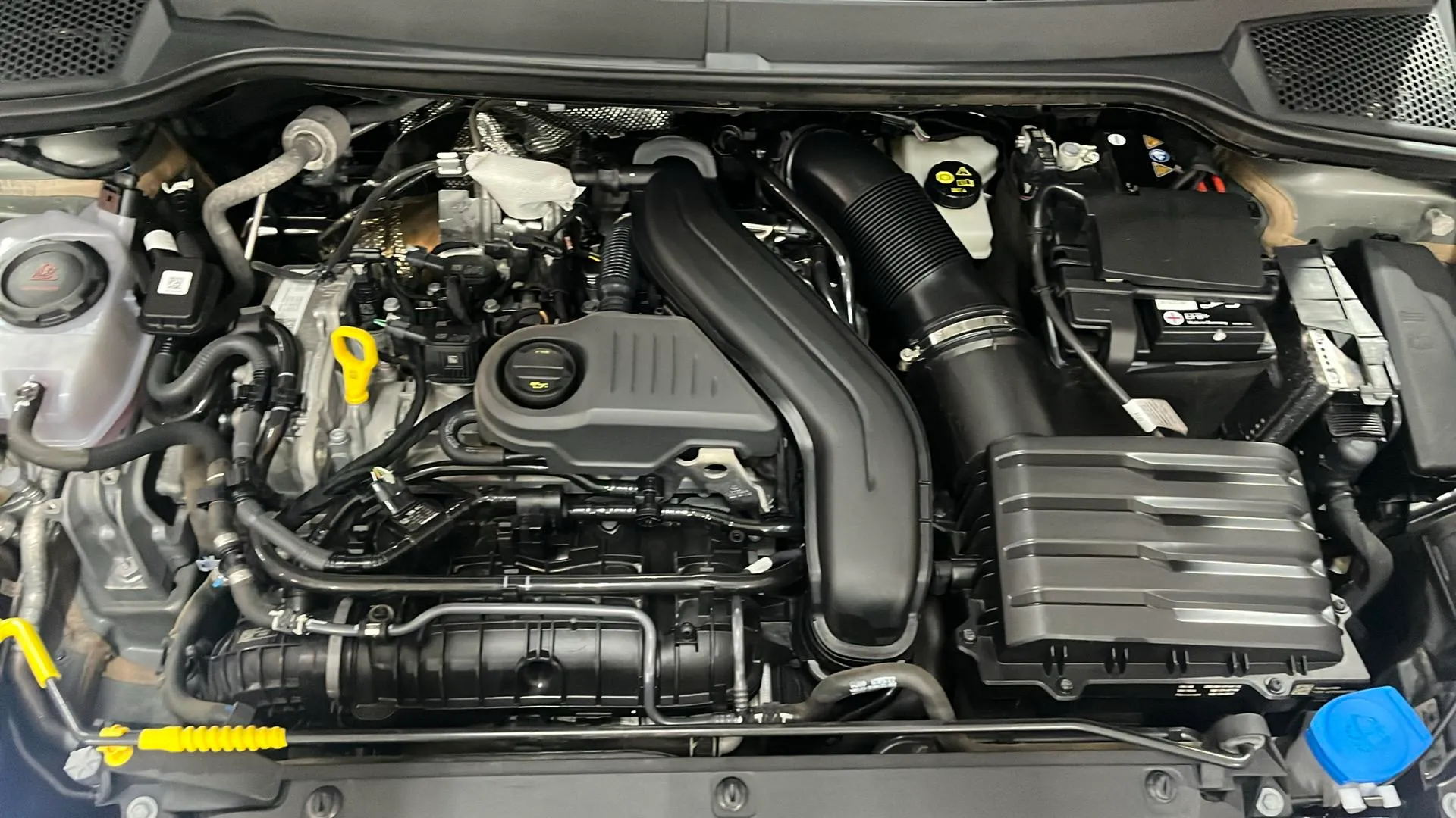 SEAT Arona 1.5 TSI DSG Special Edition - foto 21