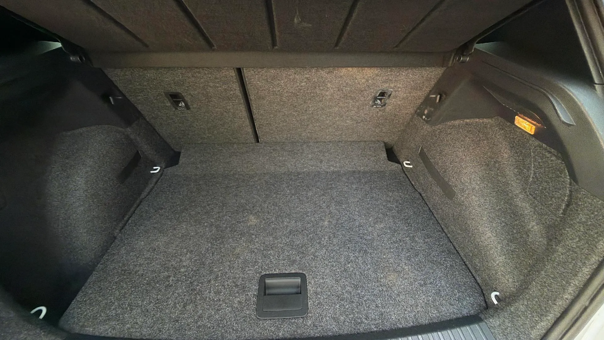 SEAT Arona 1.5 TSI DSG Special Edition - foto 27