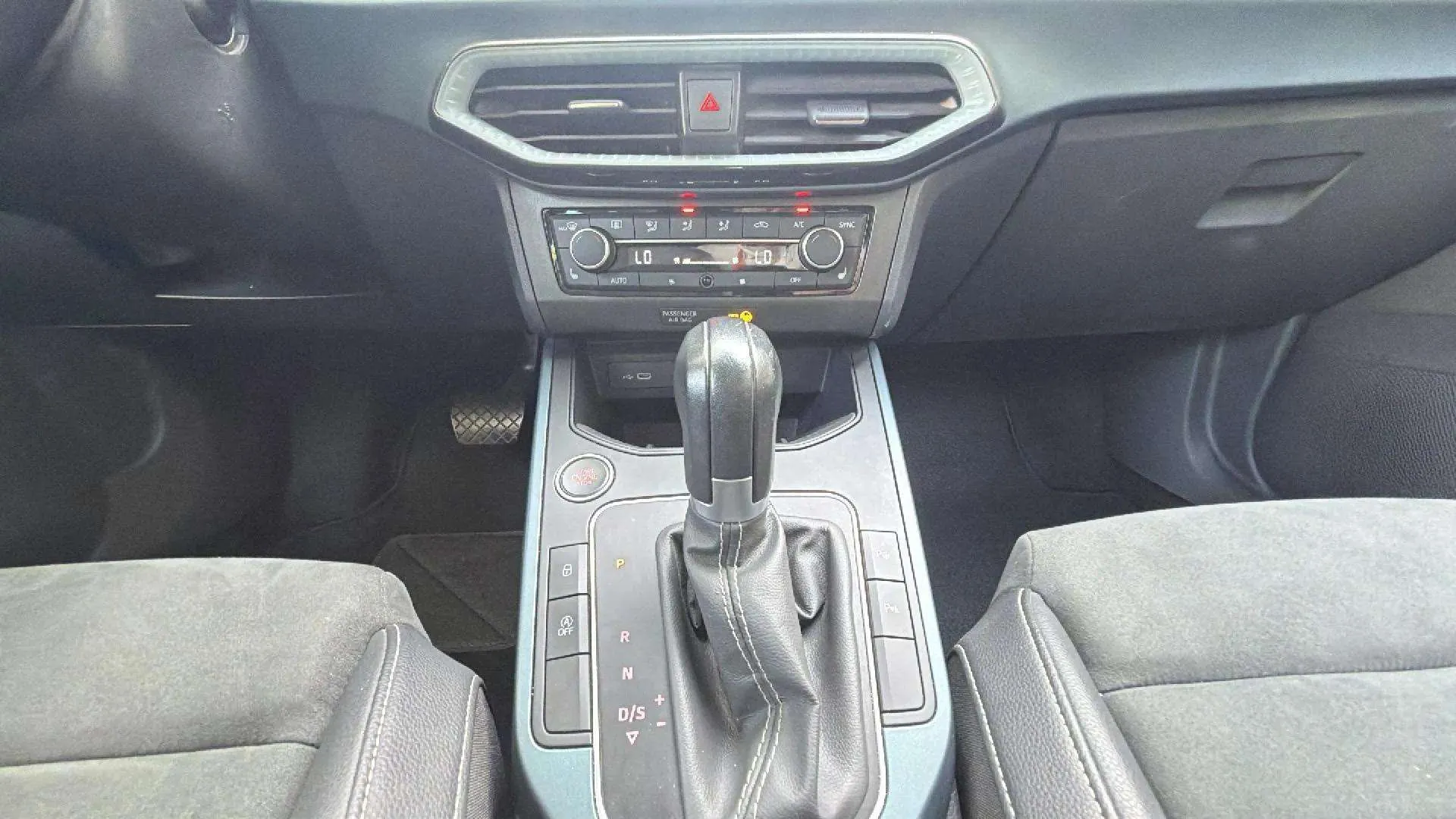 SEAT Arona 1.5 TSI DSG Special Edition - foto 7