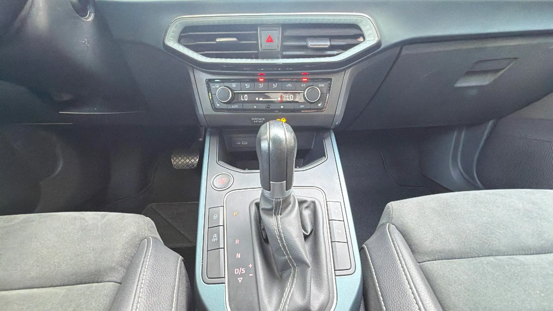 SEAT Arona 1.5 TSI DSG Special Edition - foto 20