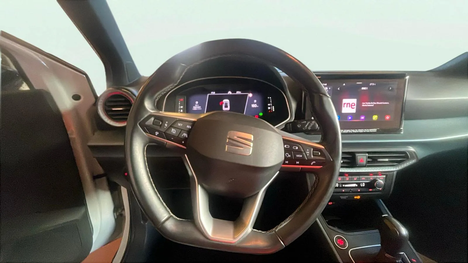 SEAT Arona 1.5 TSI DSG Special Edition - foto 8