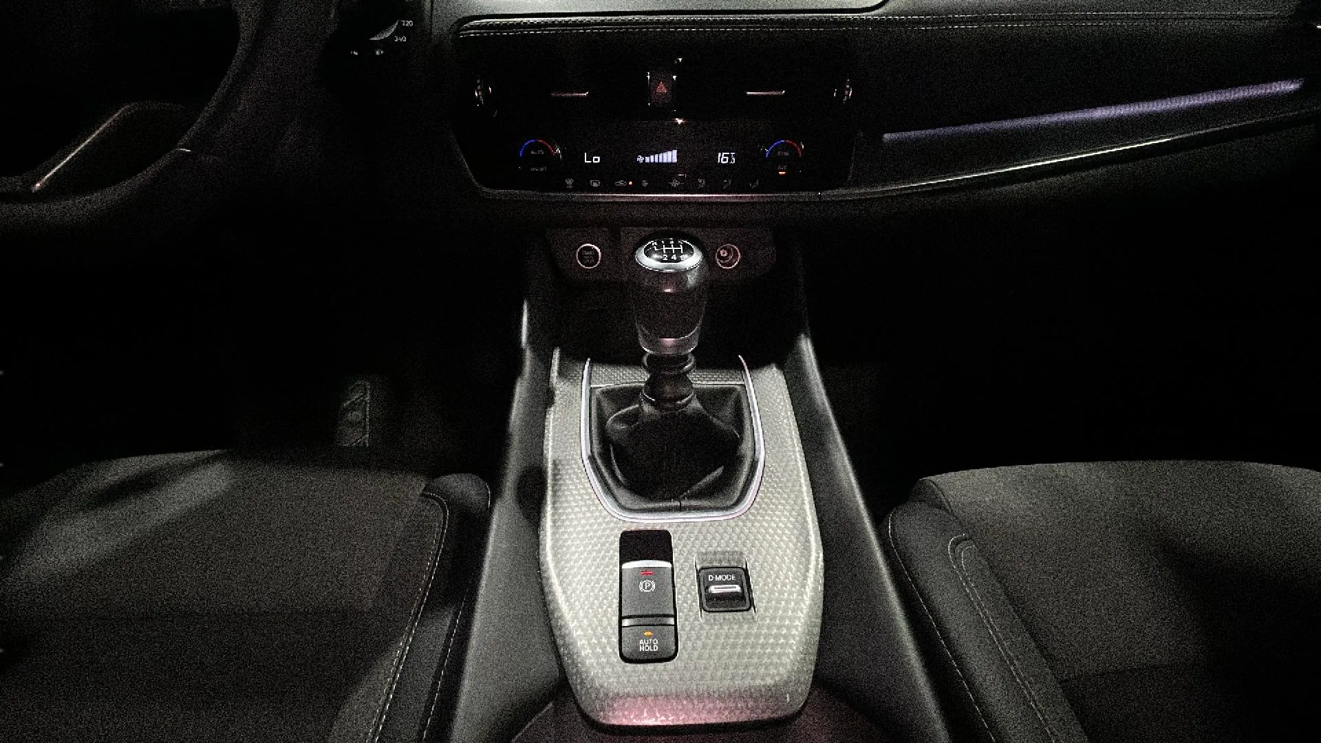Nissan Qashqai DIG-T N-Connecta - foto 21