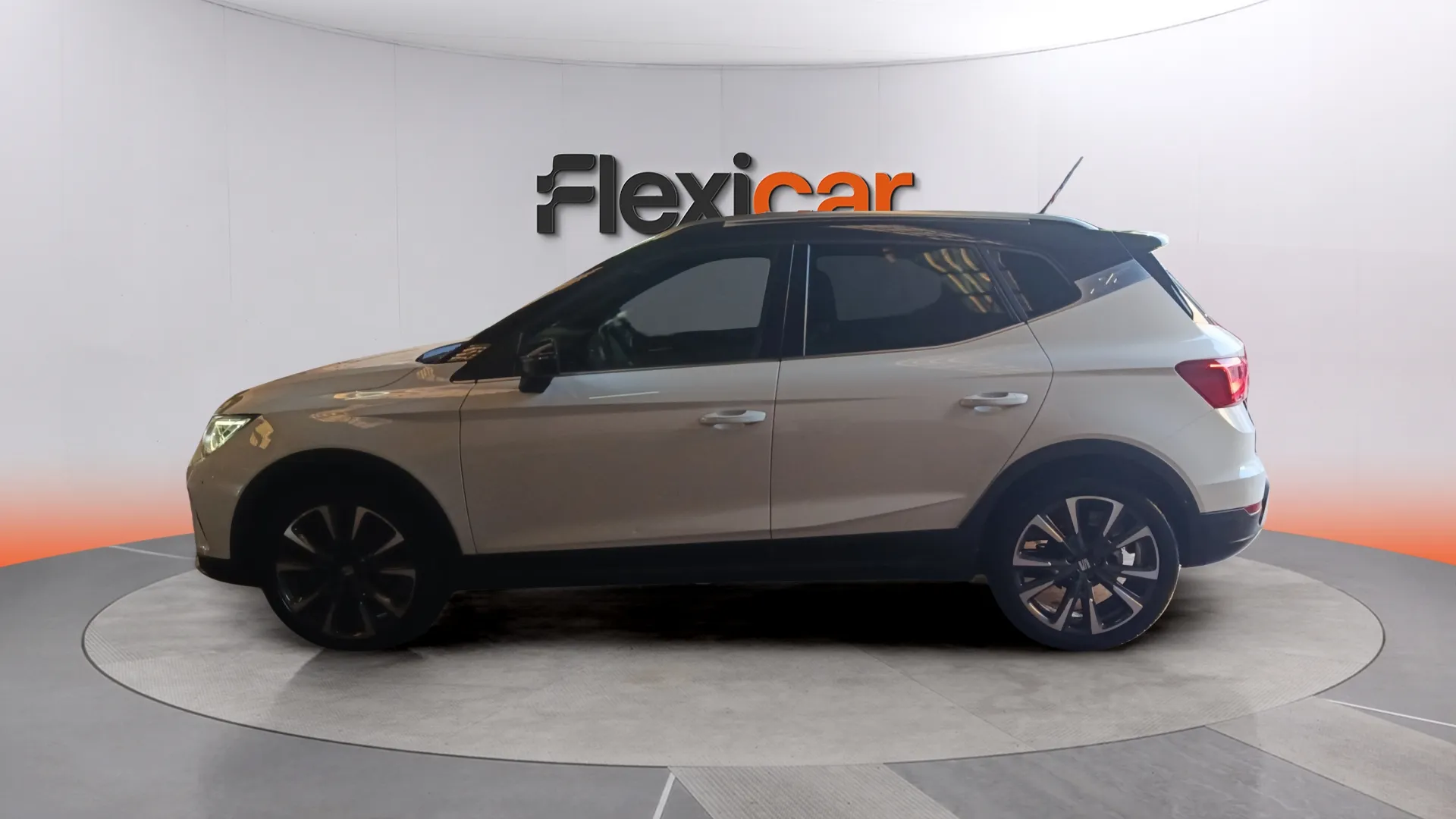 SEAT Arona 1.5 TSI DSG FR Special Ed - foto 5
