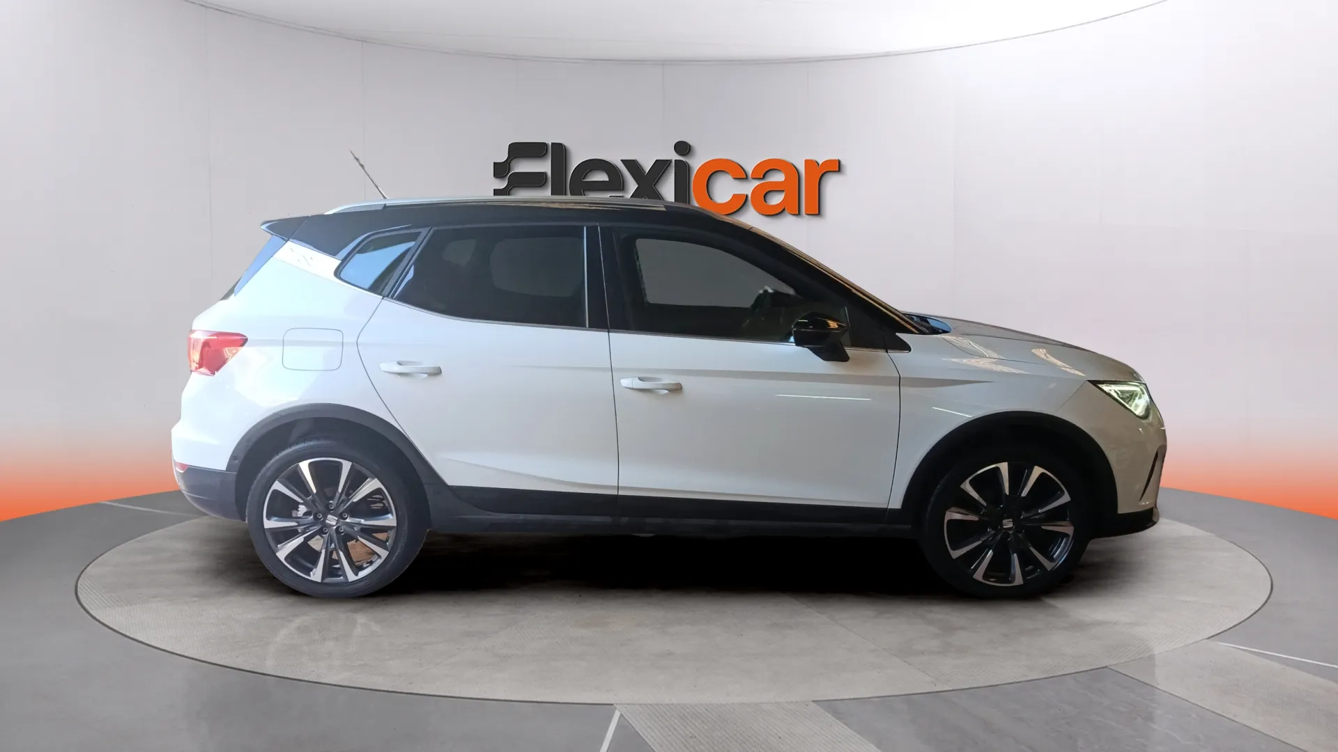SEAT Arona 1.5 TSI DSG FR Special Ed - foto 3