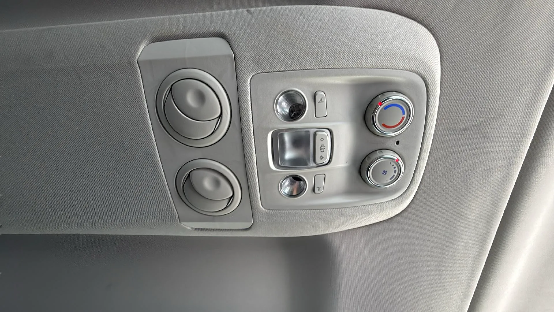 Peugeot Traveller Active BlueHDi Long - foto 28