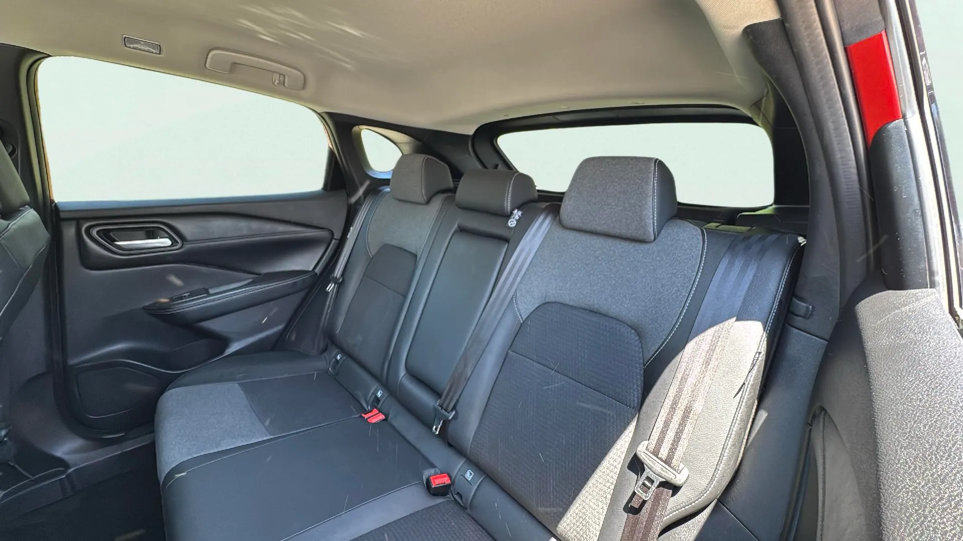 Nissan Qashqai DIG-T CVT N-Connecta - foto 21