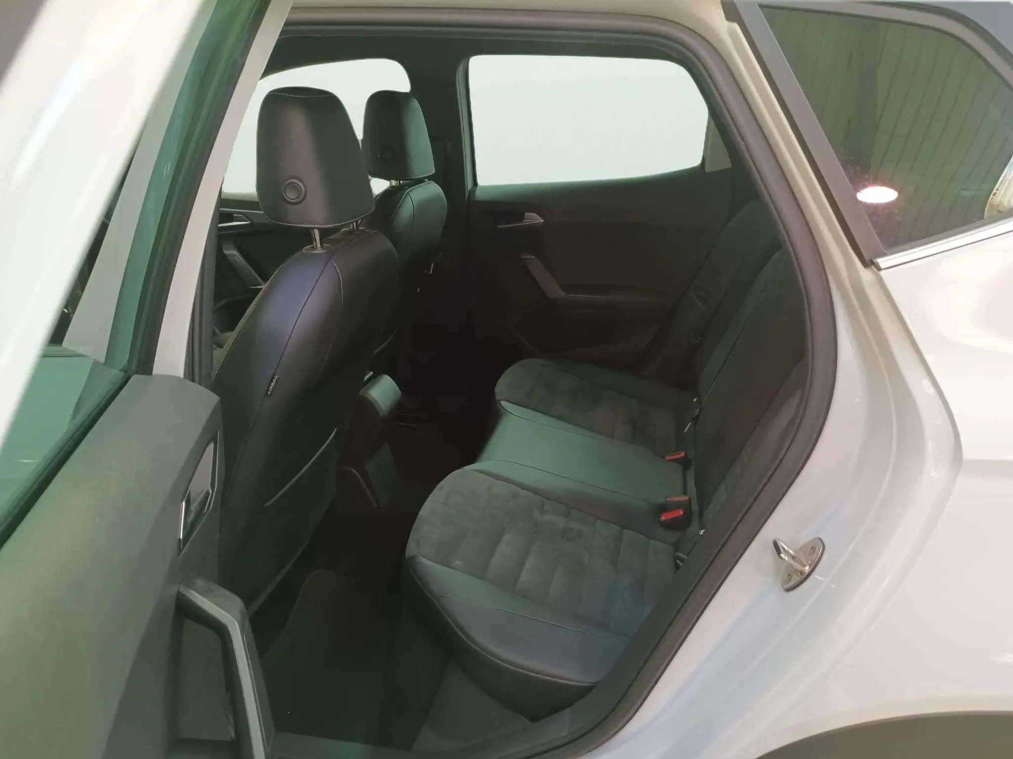 SEAT Arona 1.5 TSI DSG FR Special Ed - foto 16
