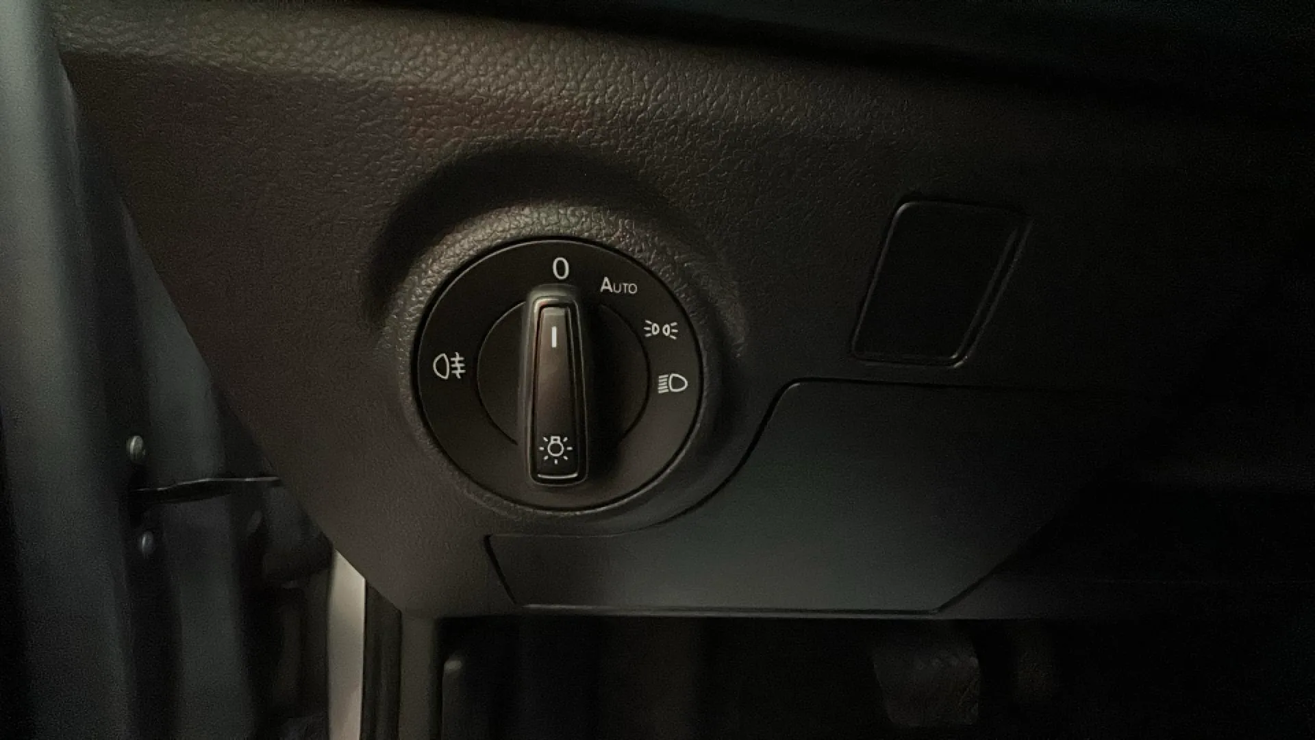 SEAT Arona 1.5 TSI DSG Special Edition - foto 15