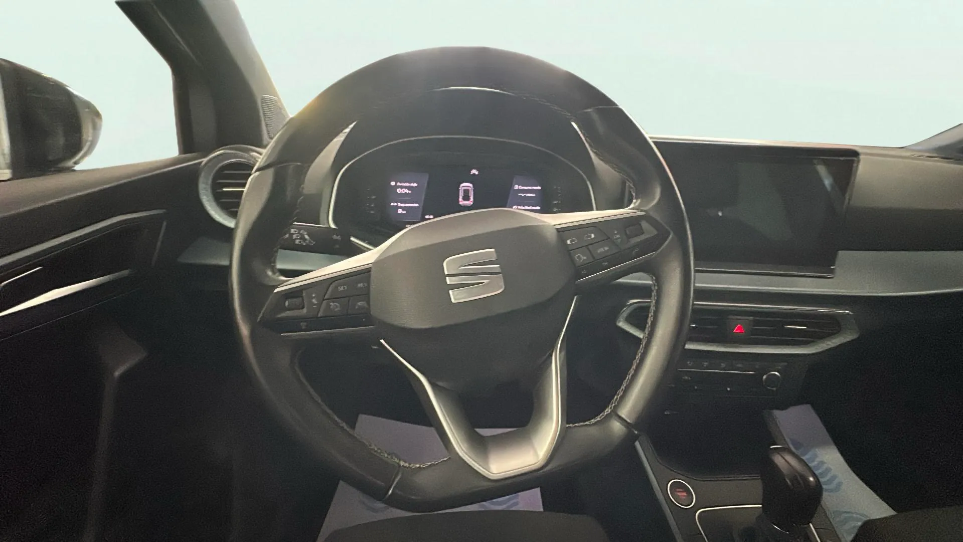 SEAT Arona 1.5 TSI DSG Special Edition - foto 16
