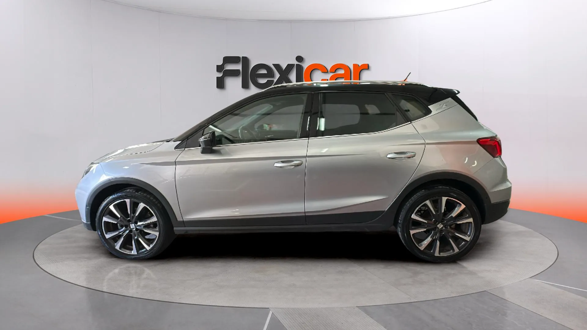 SEAT Arona 1.5 TSI DSG Special Edition - foto 5
