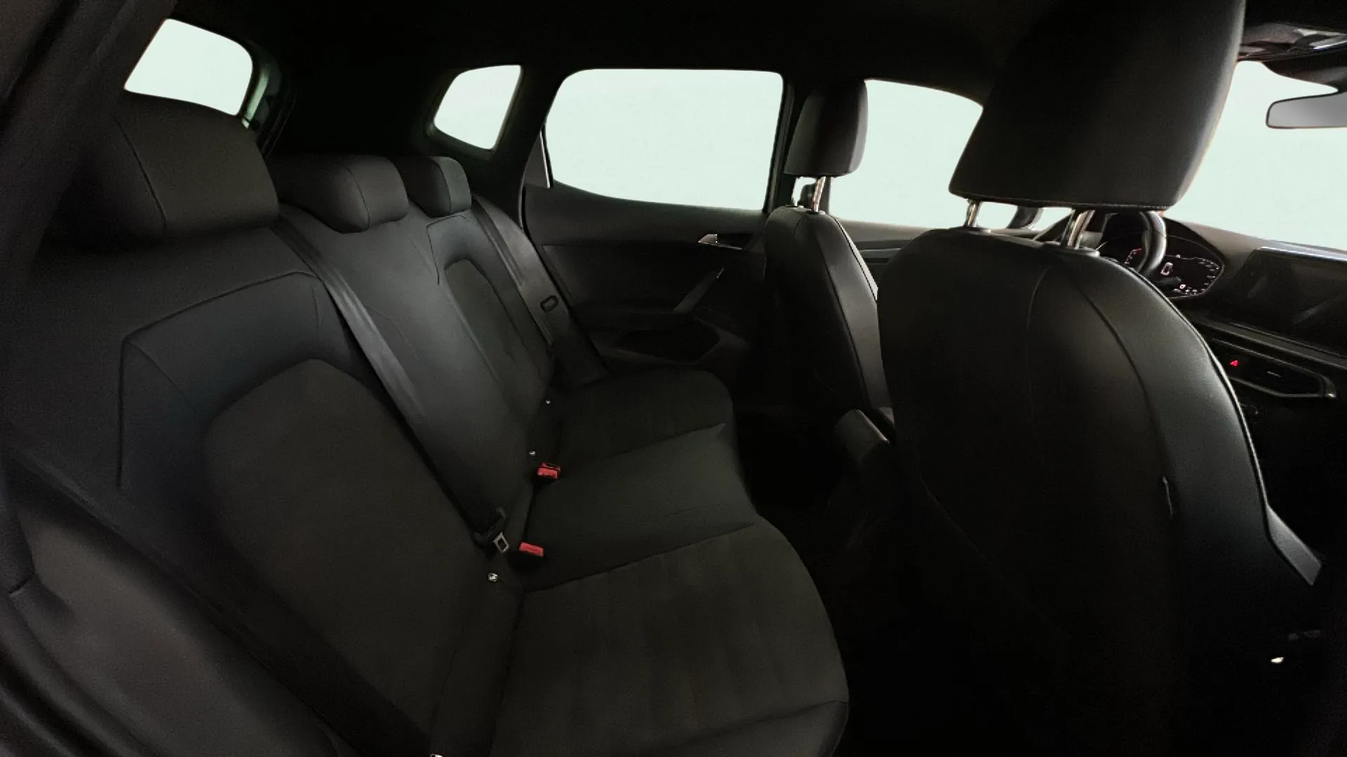 SEAT Arona 1.5 TSI DSG Special Edition - foto 10