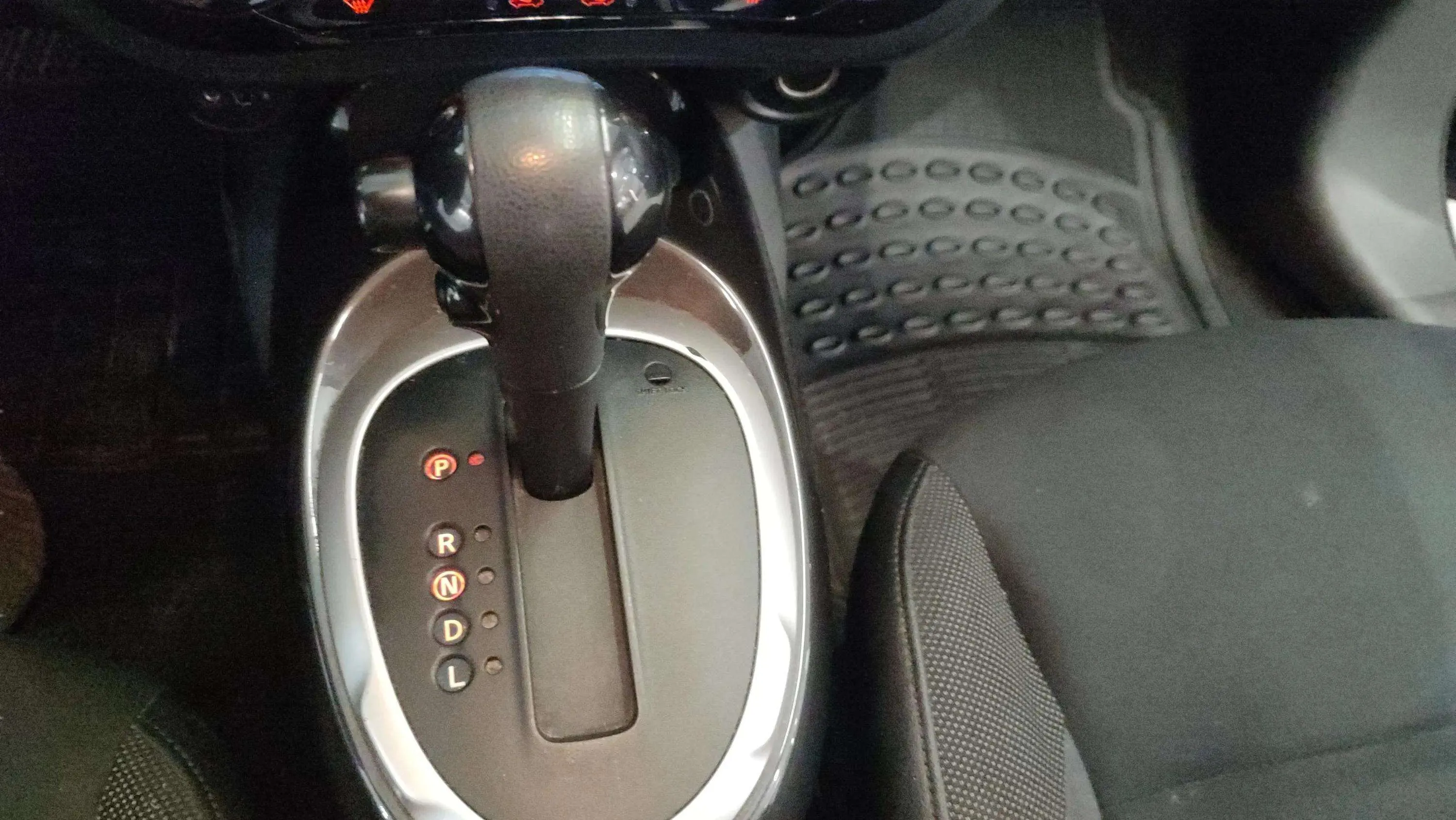 Nissan Juke G EU6 Xtronic Tekna - foto 14
