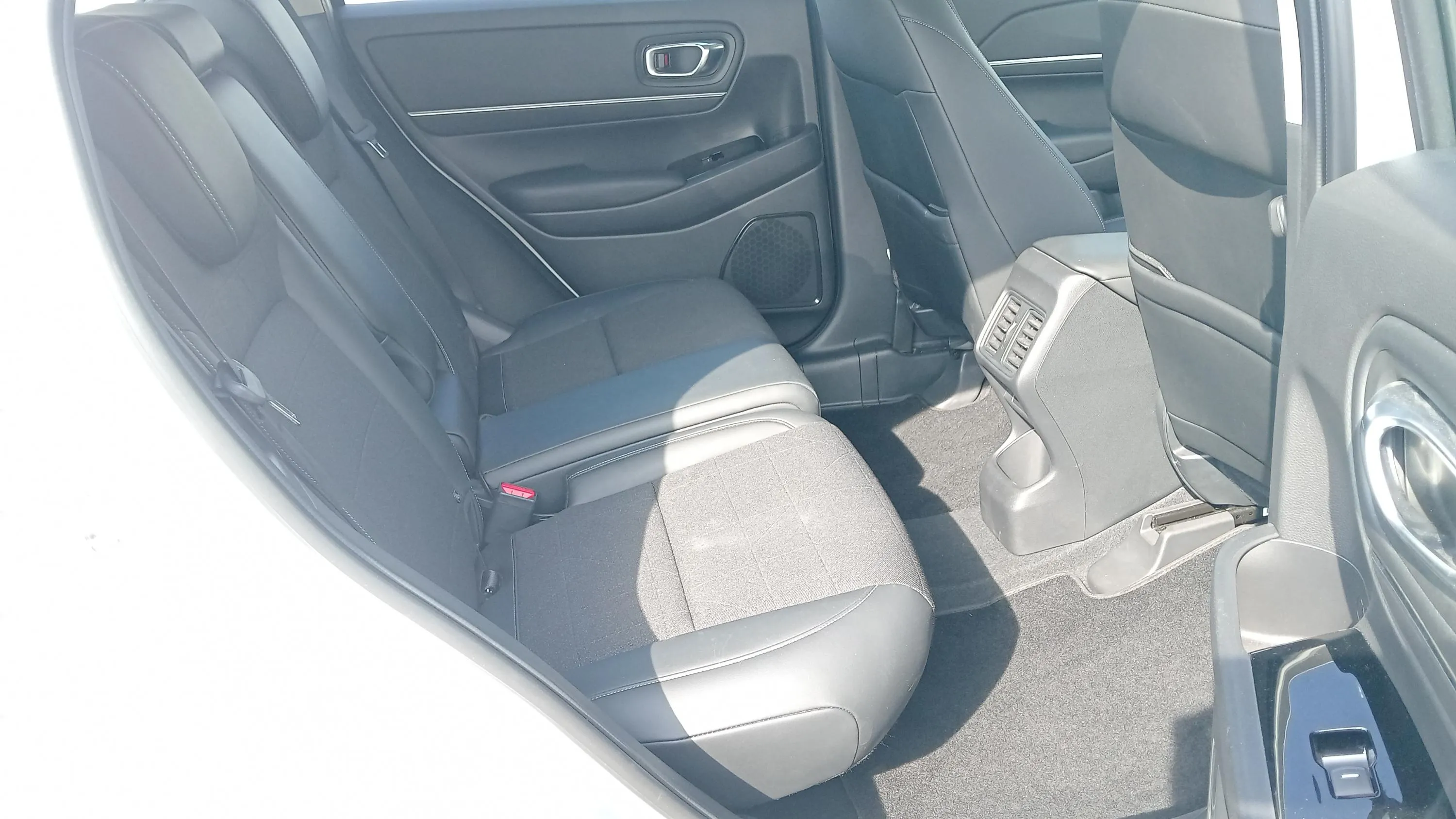Honda HR-V 1.5 i-MMD Advance 4x2 - foto 17