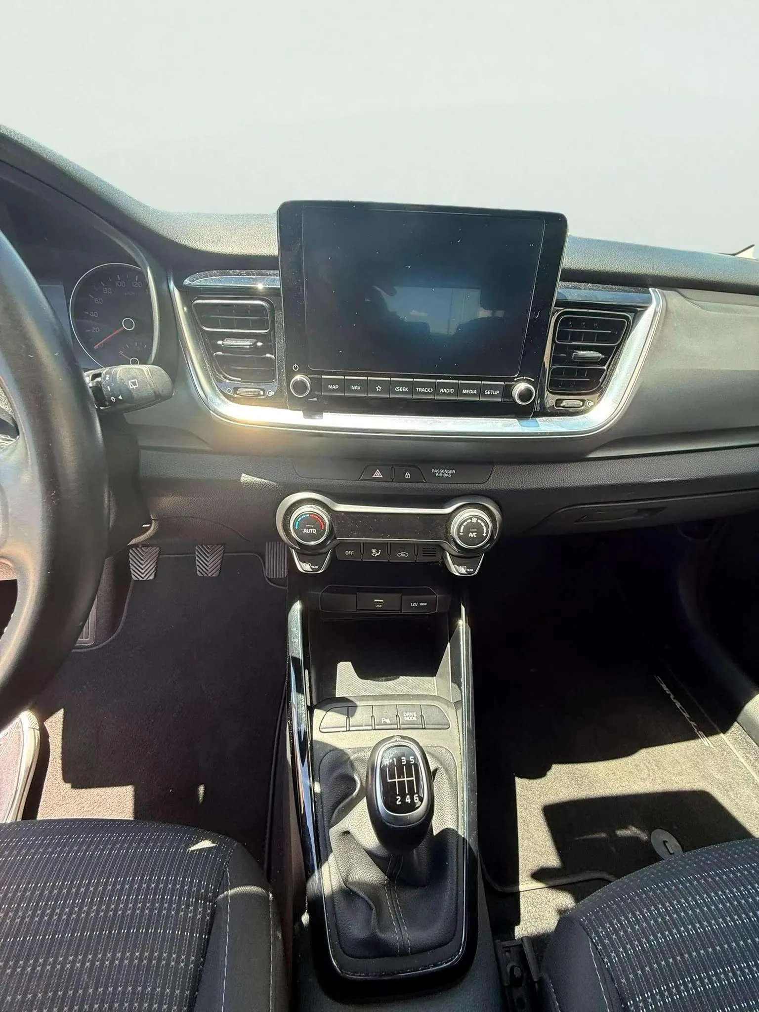 Kia Stonic 1.0 T-GDi MHEV Drive - foto 23
