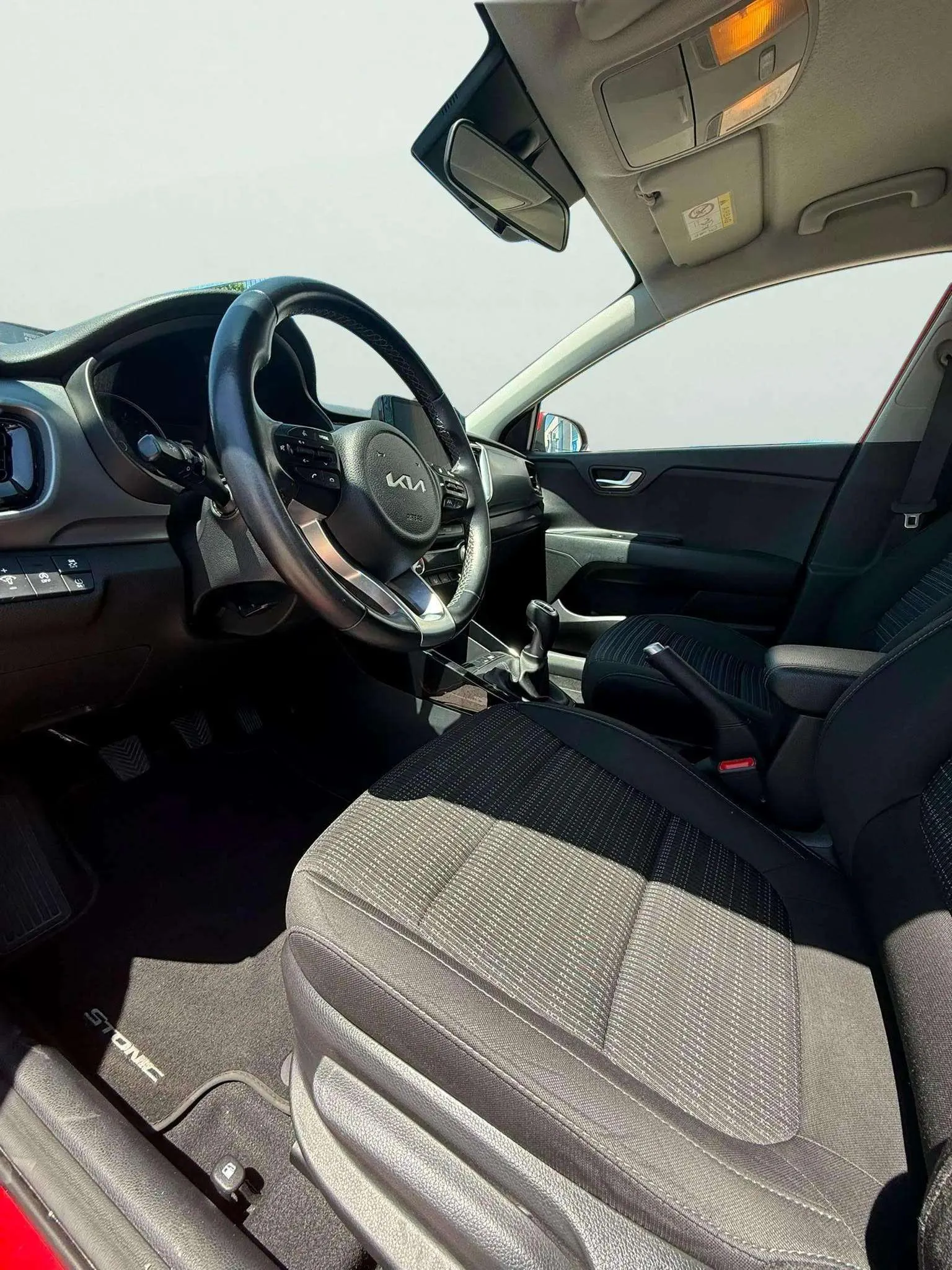 Kia Stonic 1.0 T-GDi MHEV Drive - foto 24