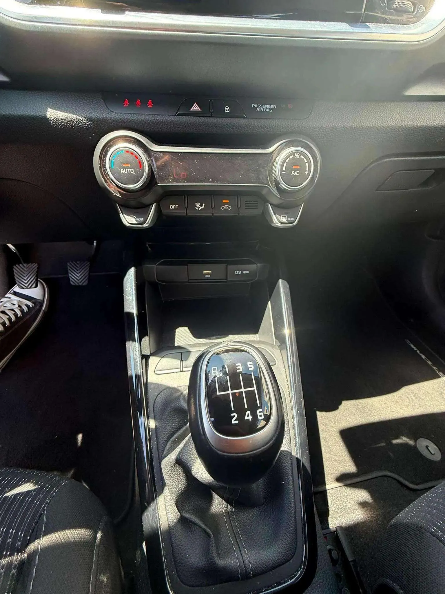 Kia Stonic 1.0 T-GDi MHEV Drive - foto 16
