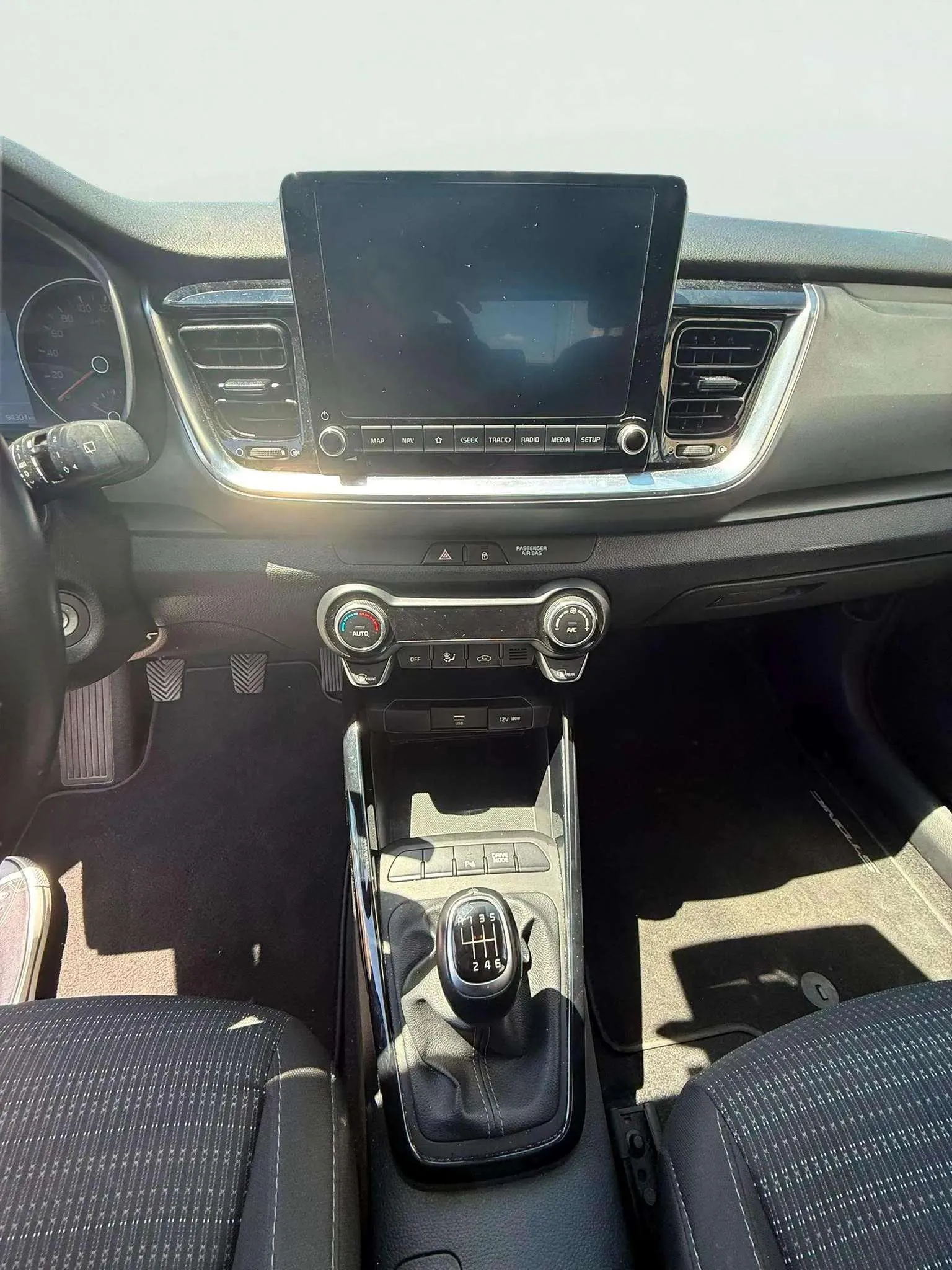 Kia Stonic 1.0 T-GDi MHEV Drive - foto 21
