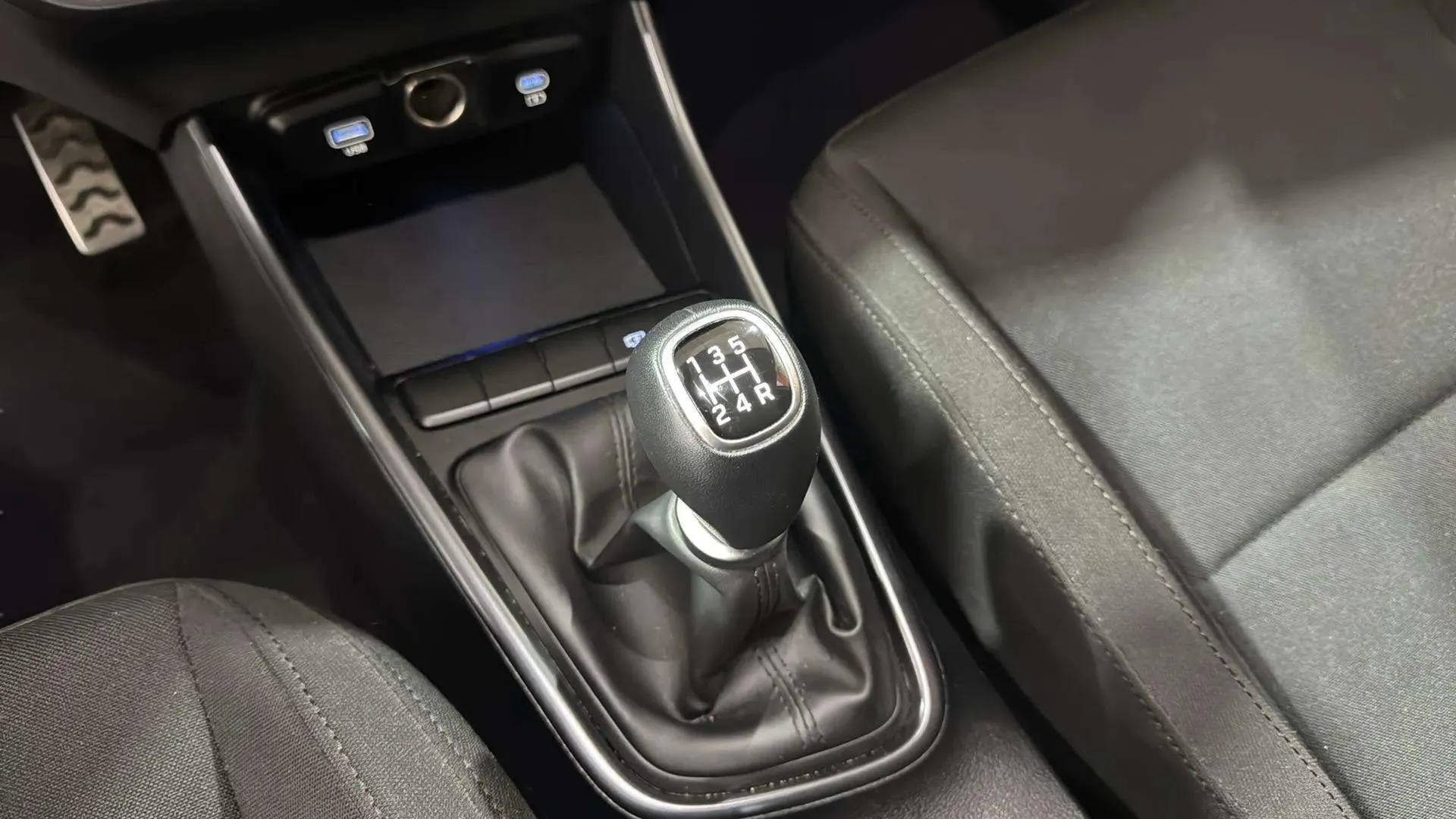 Hyundai Bayon 1.2 MPI Maxx - foto 19
