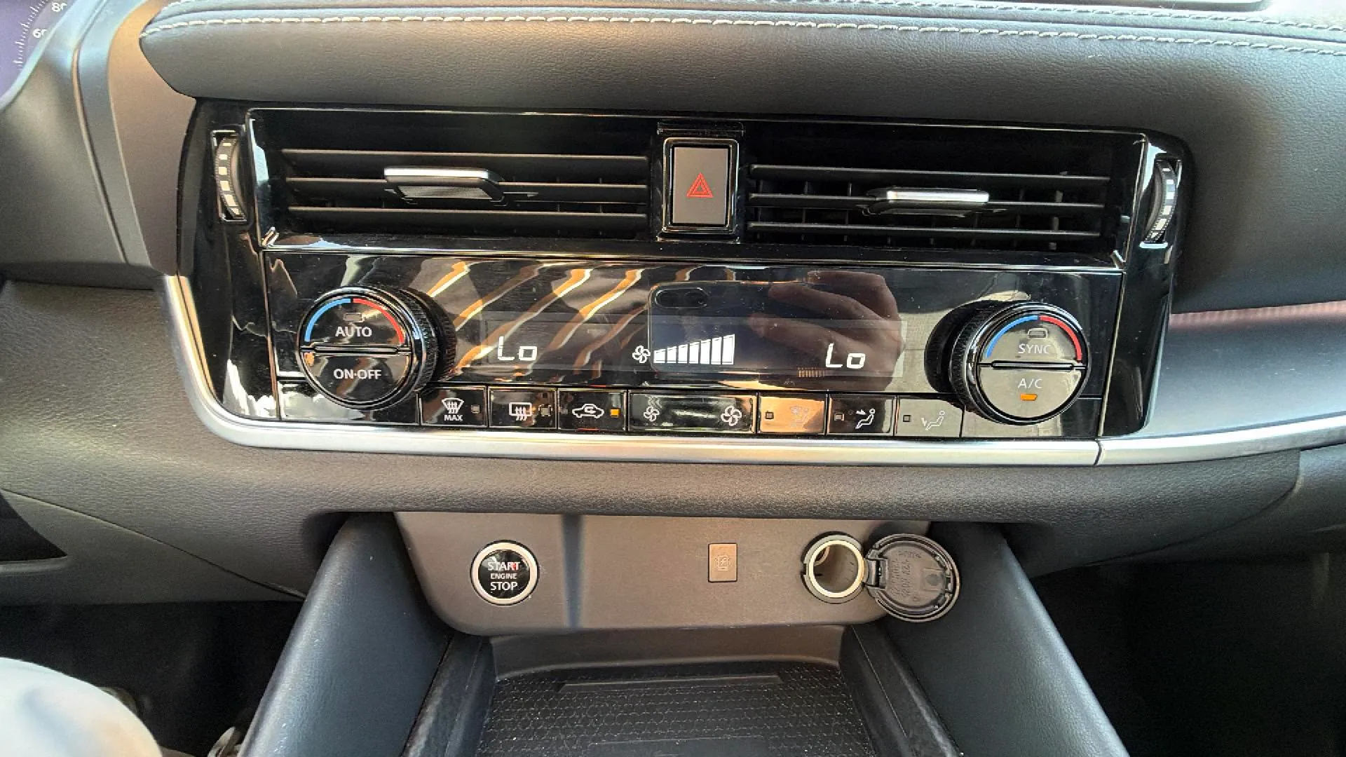 Nissan Qashqai DIG-T CVT N-Connecta - foto 21