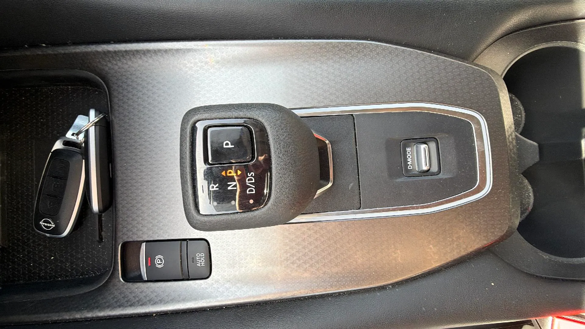 Nissan Qashqai DIG-T CVT N-Connecta - foto 23