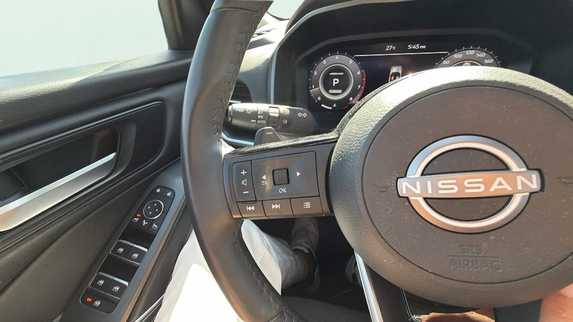Nissan Qashqai DIG-T CVT N-Connecta - foto 25
