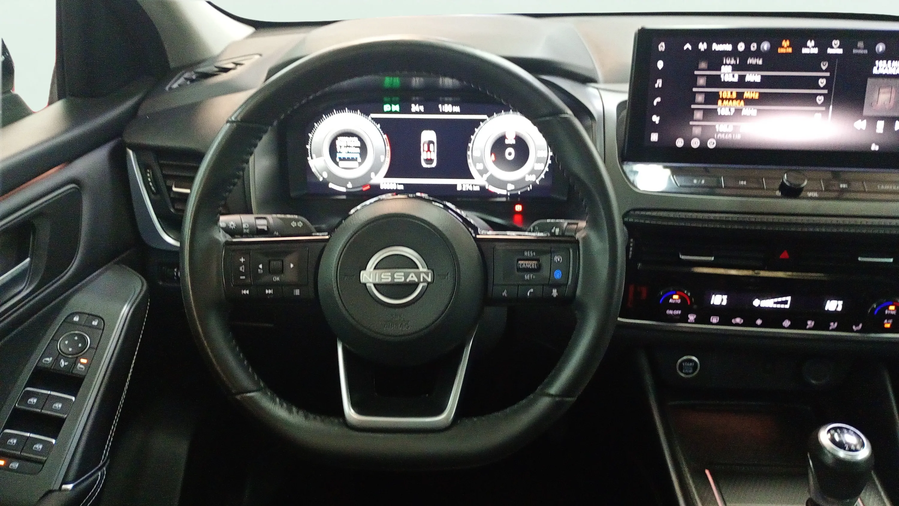Nissan Qashqai DIG-T N-Connecta - foto 8