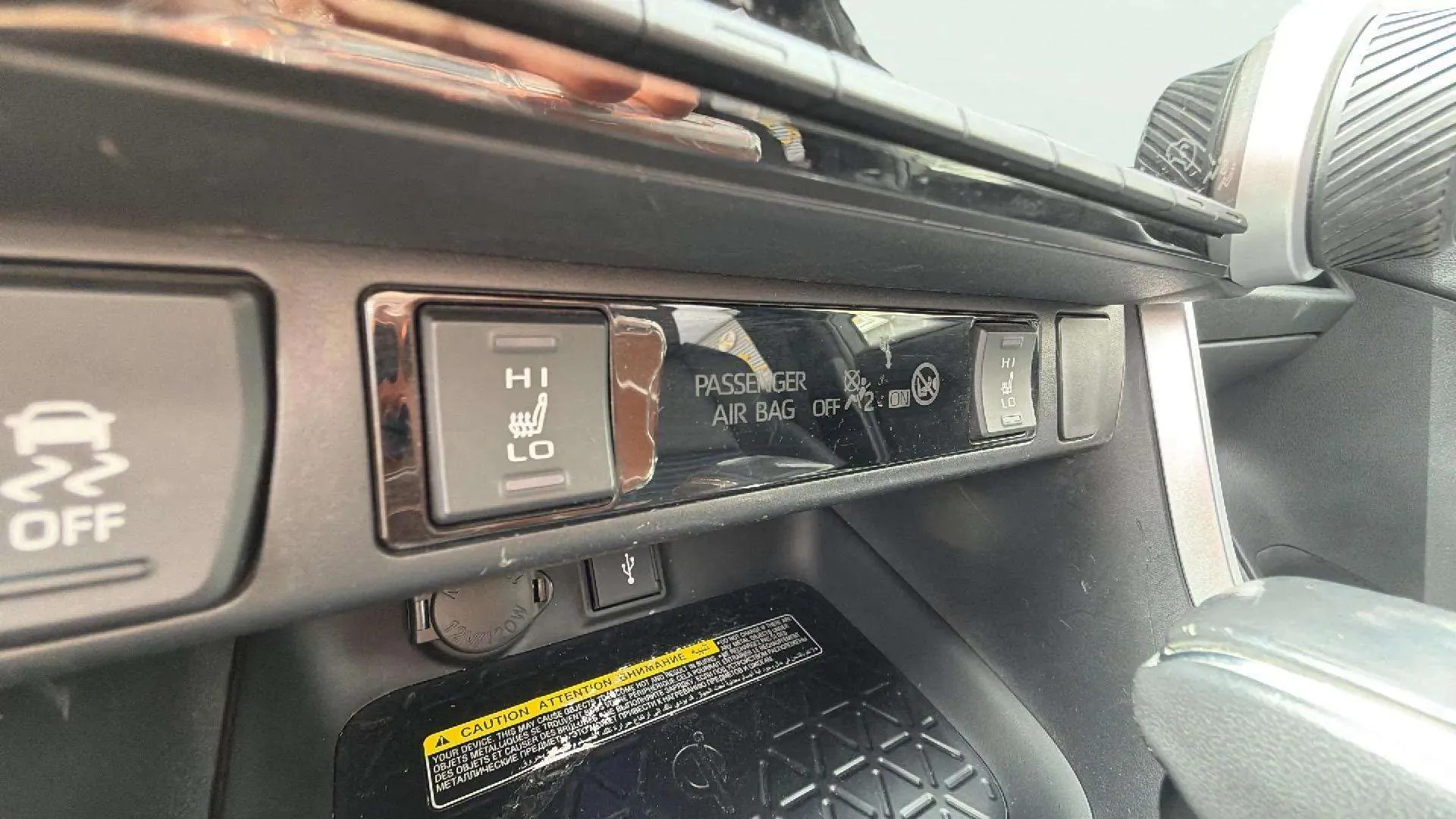 Toyota RAV4 2.5l 220H Feel! - foto 28