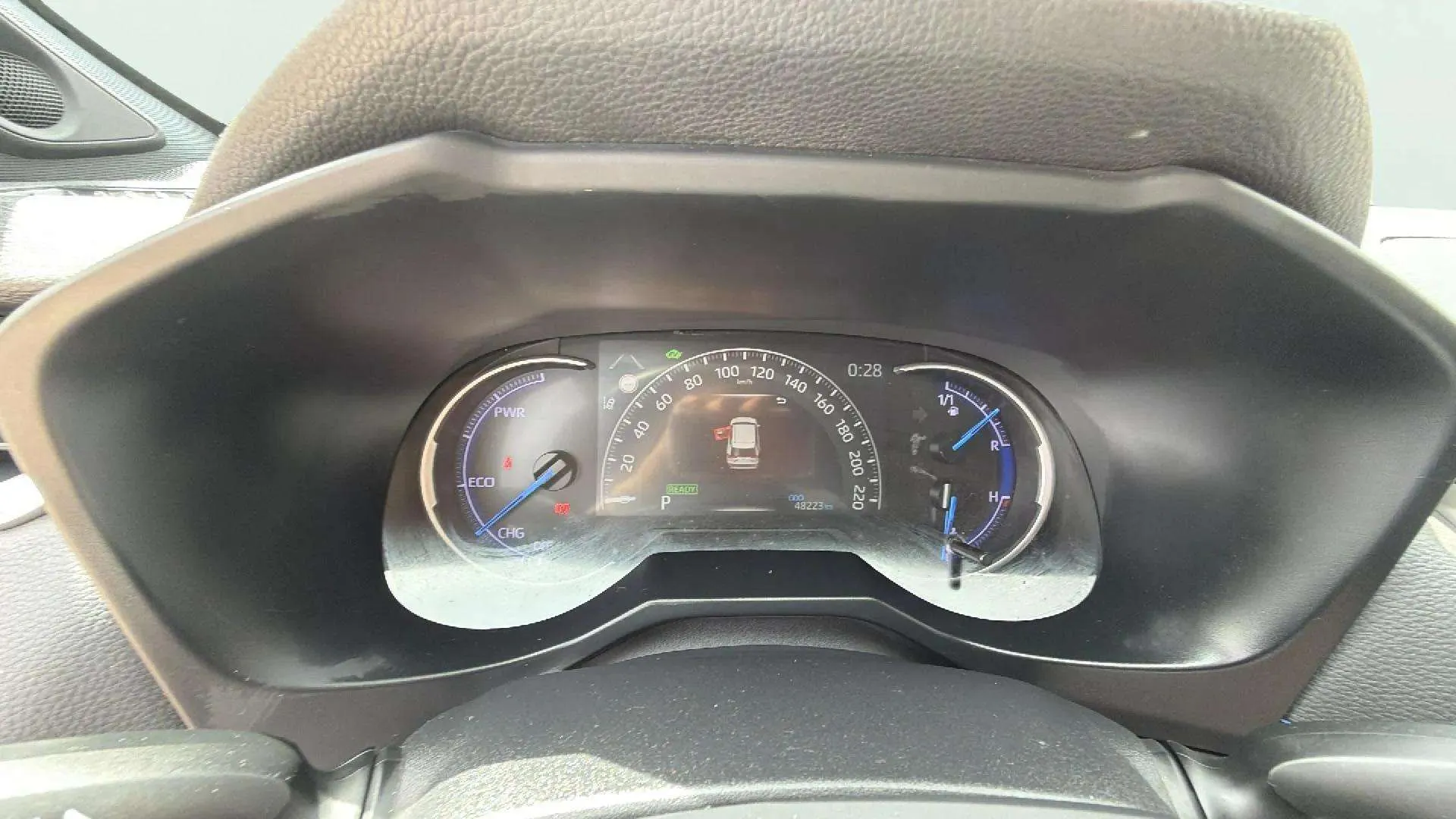 Toyota RAV4 2.5l 220H Feel! - foto 10