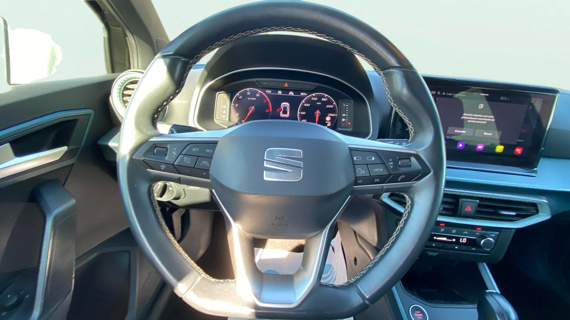 SEAT Arona 1.5 TSI DSG Special Edition - foto 11