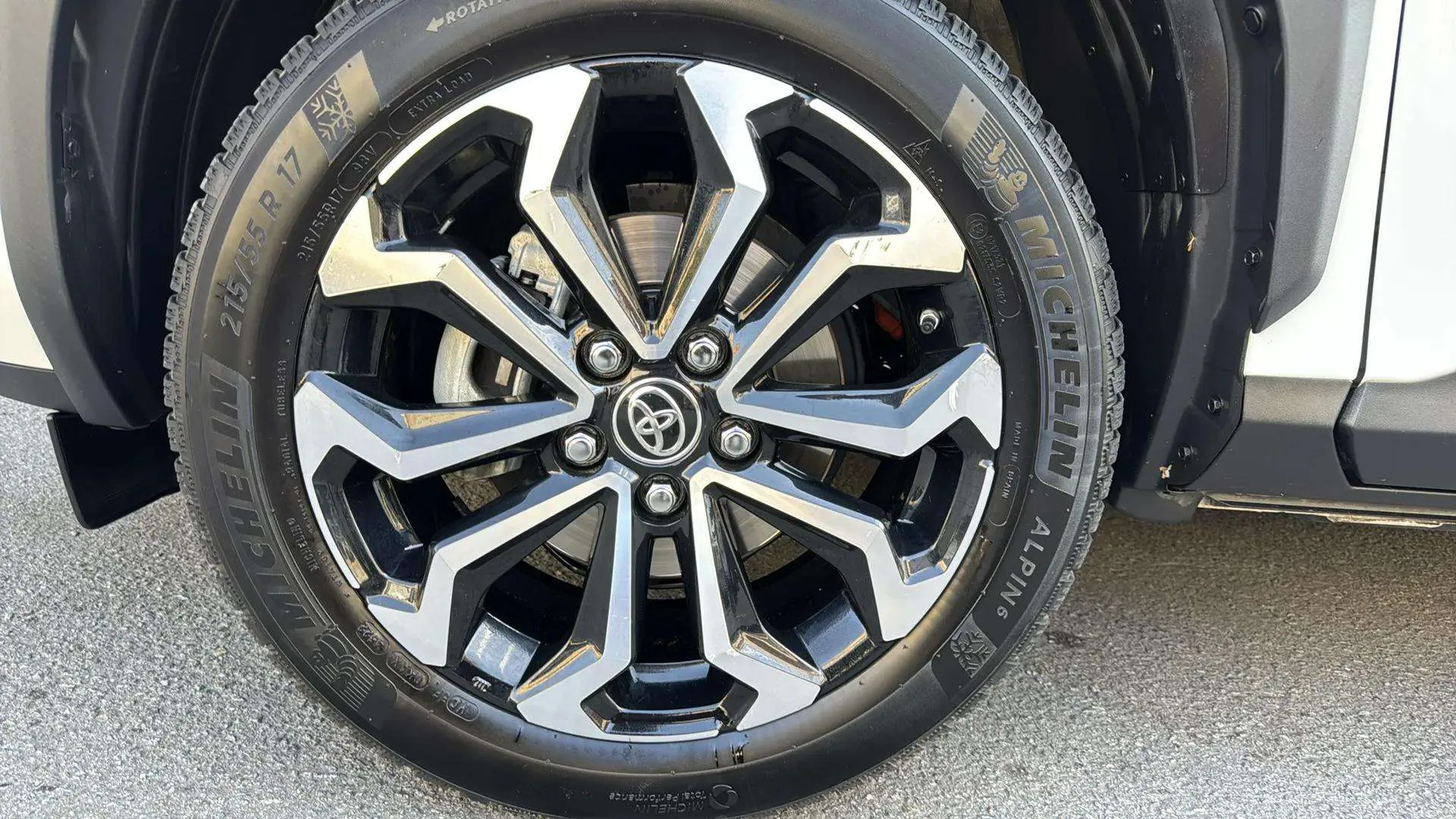 Toyota Yaris Cross 1.5 120H Adventure - foto 17