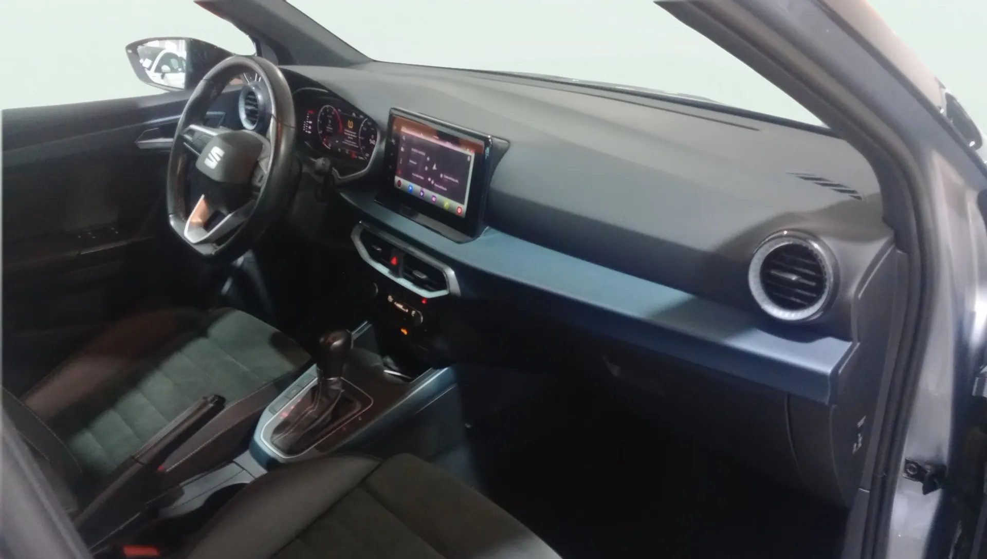 SEAT Arona 1.5 TSI DSG FR Limited Ed - foto 7