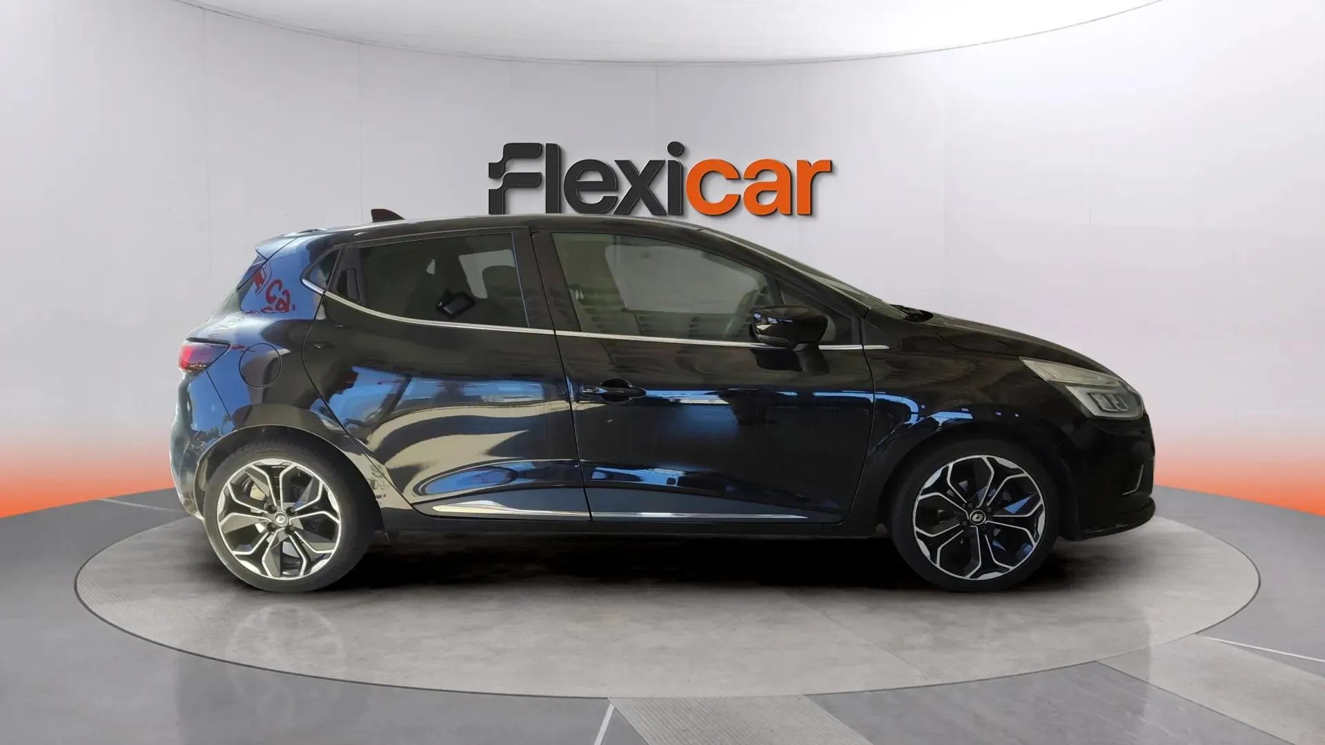 Renault Clio Zen TCe -18 - foto 3