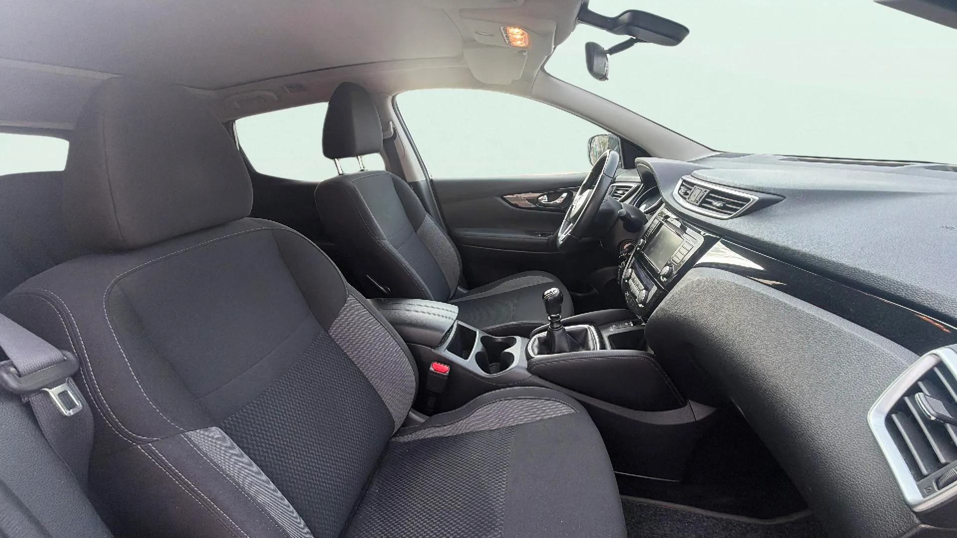 Nissan Qashqai DIG-T E6D N-Connecta - foto 11